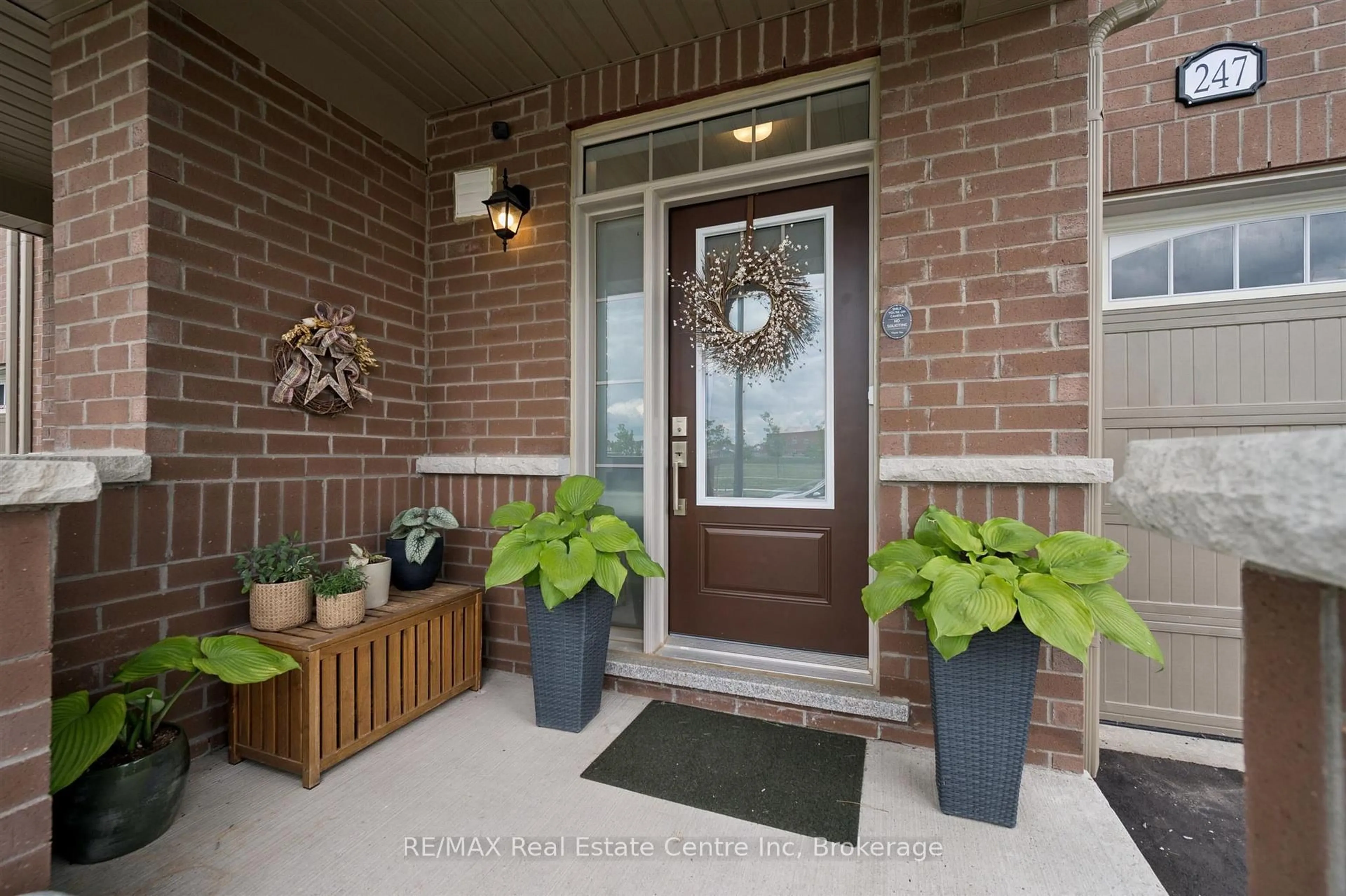 Indoor entryway for 247 Farley Rd, Centre Wellington Ontario N1M 0J2
