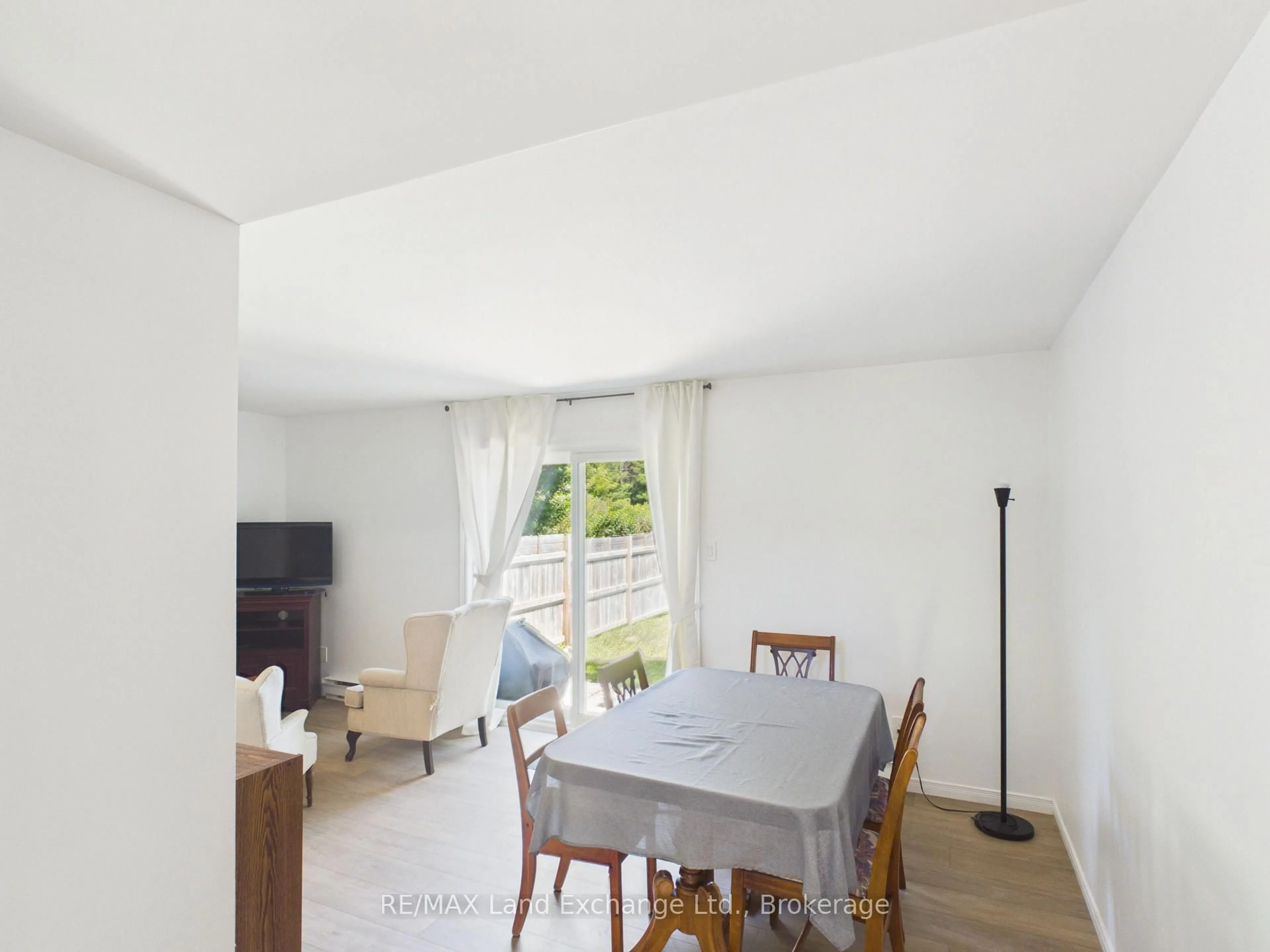 Dining room, unknown for 634 Hunter St, Kincardine Ontario N2Z 1R6