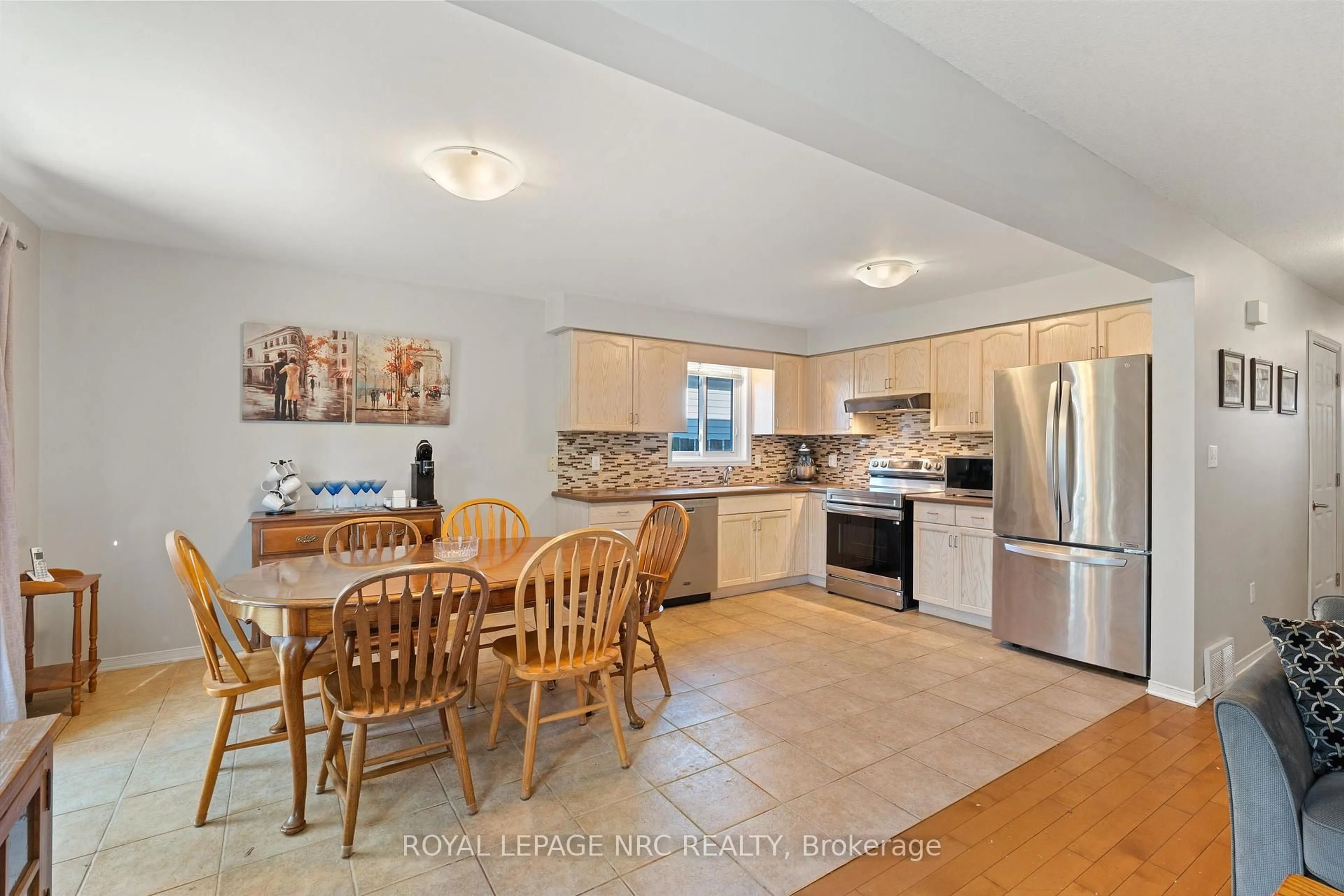 Open concept kitchen, ceramic/tile floor for 7722 Yvette Cres, Niagara Falls Ontario L2H 3B6