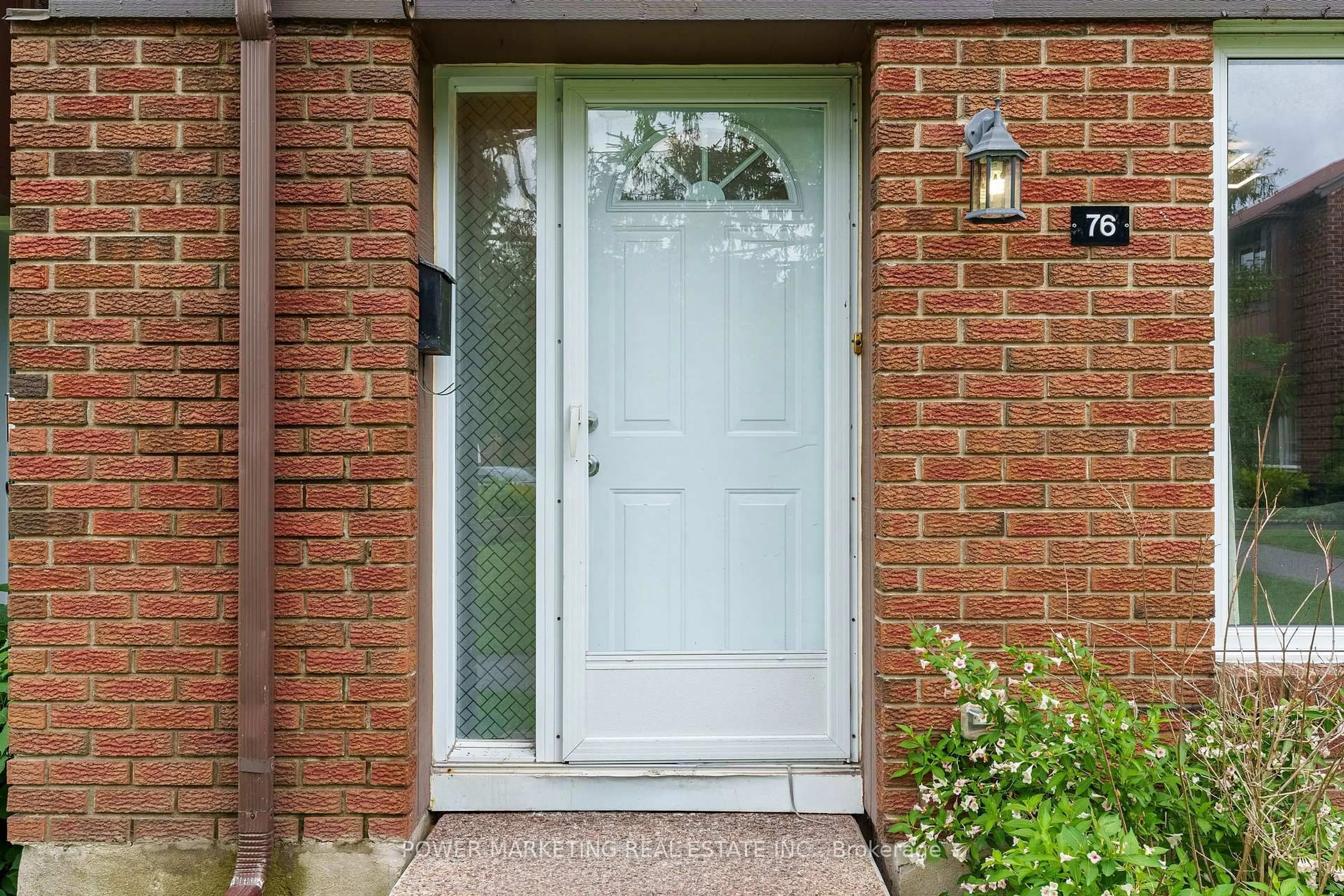 Unknown for 2111 Montreal Rd #76, Ottawa Ontario K1J 8M8