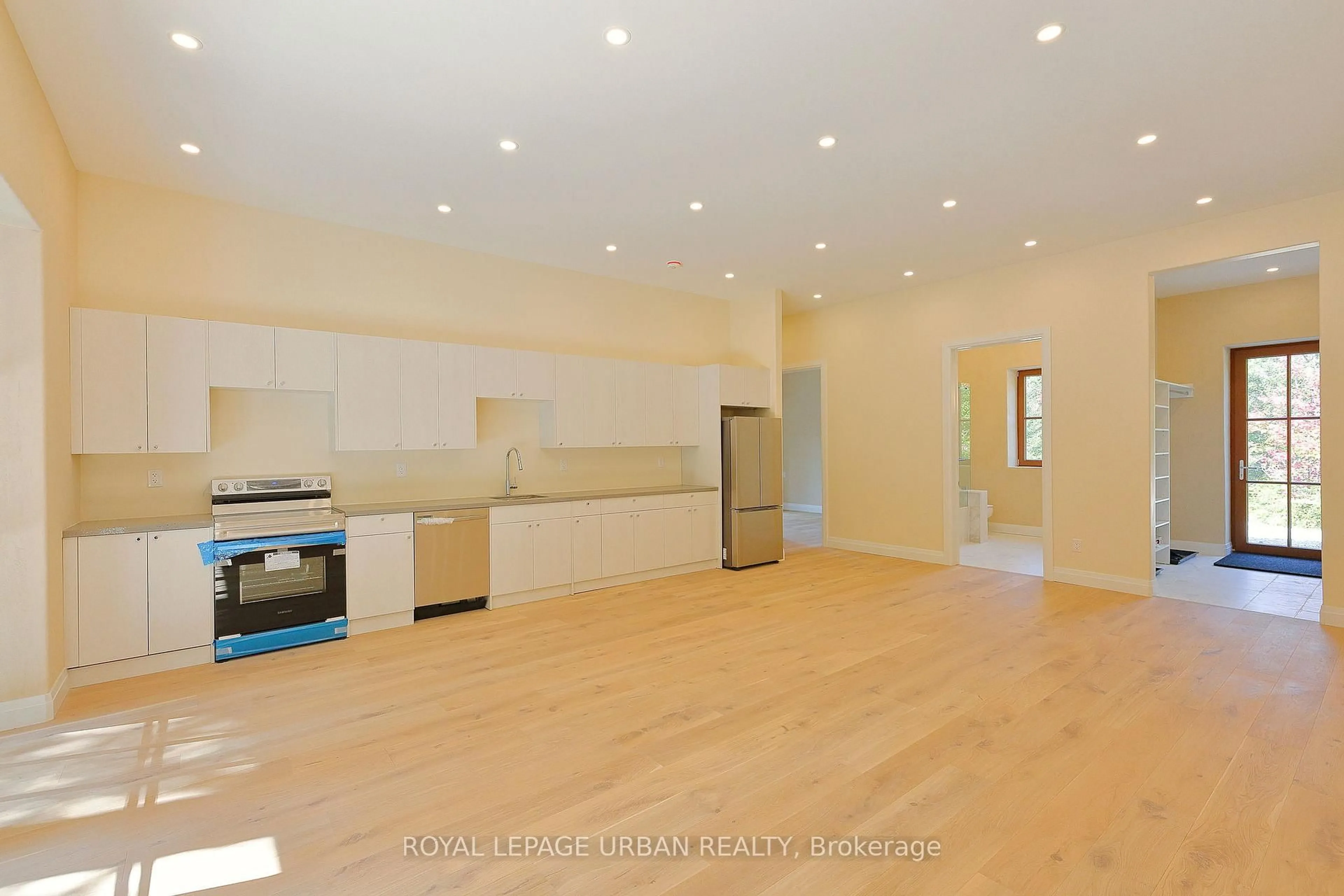 Open concept kitchen, unknown for 800 Rye Rd, South River Ontario P0A 1Z0