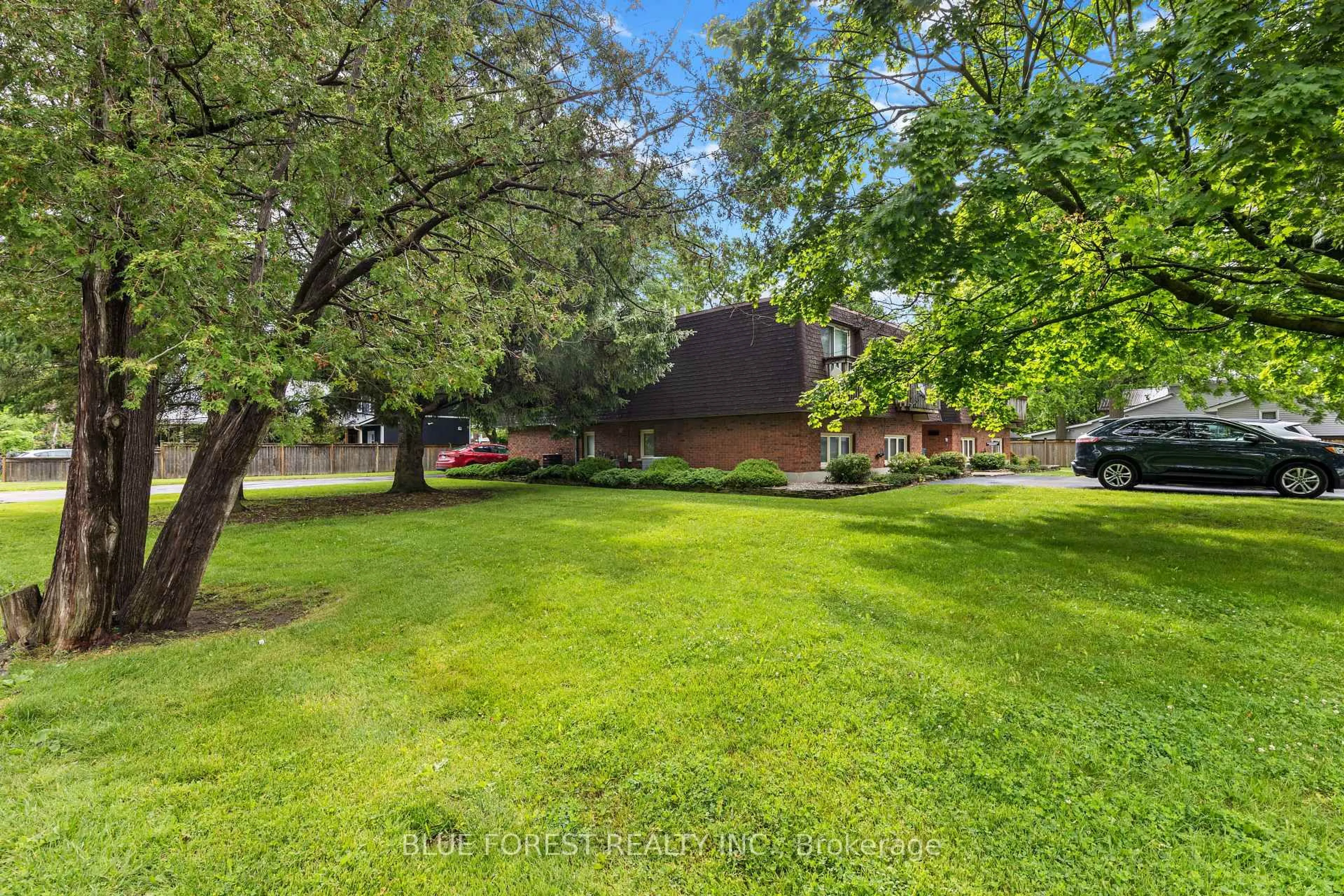 A pic from outside/outdoor area/front of a property/back of a property/a pic from drone, street for 191 Victoria St, Southwest Middlesex Ontario N0L 1M0