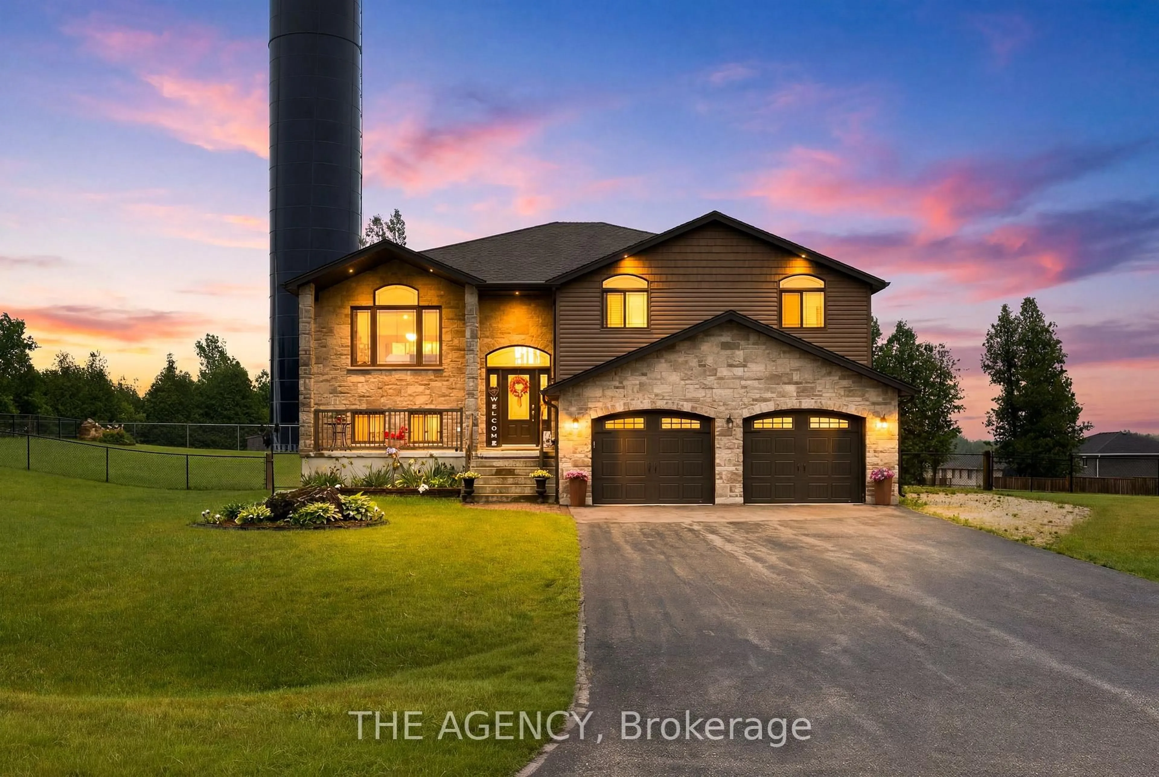 Home with brick exterior material, street for 206 Meredith Way, Chatsworth Ontario N0H 1G0