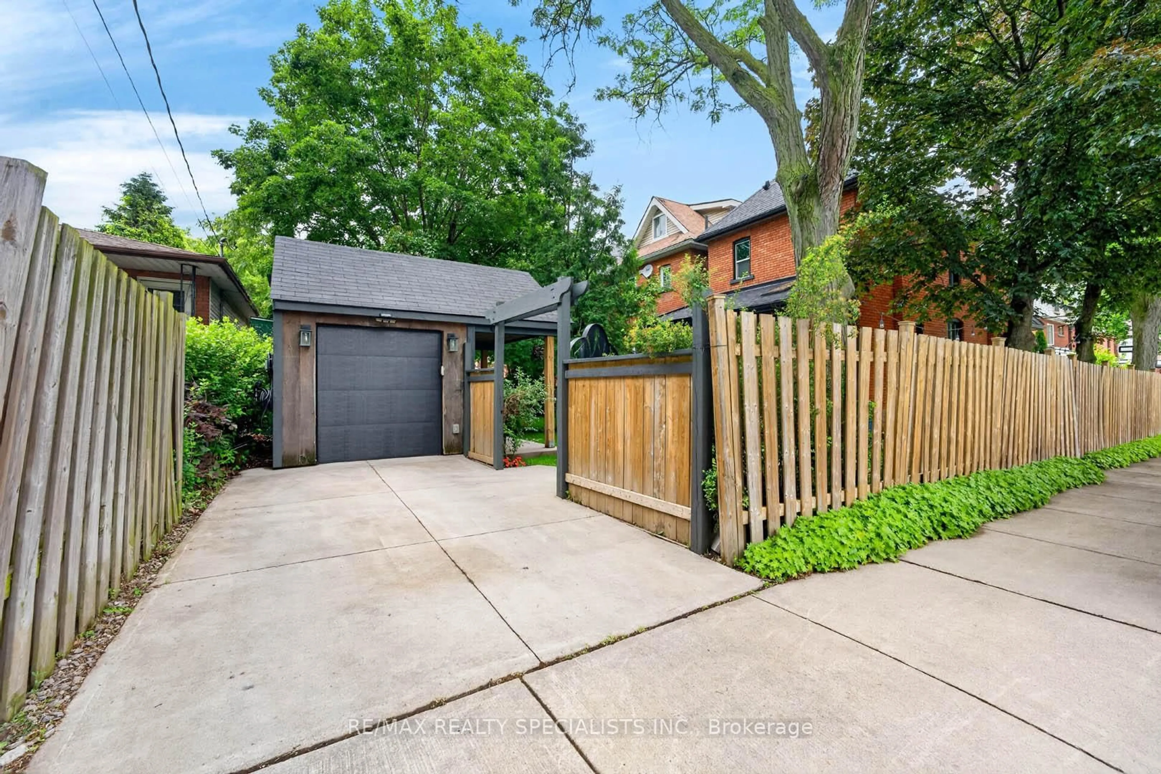 Unknown for 56 Cumberland Ave, Hamilton Ontario L8M 1Y7