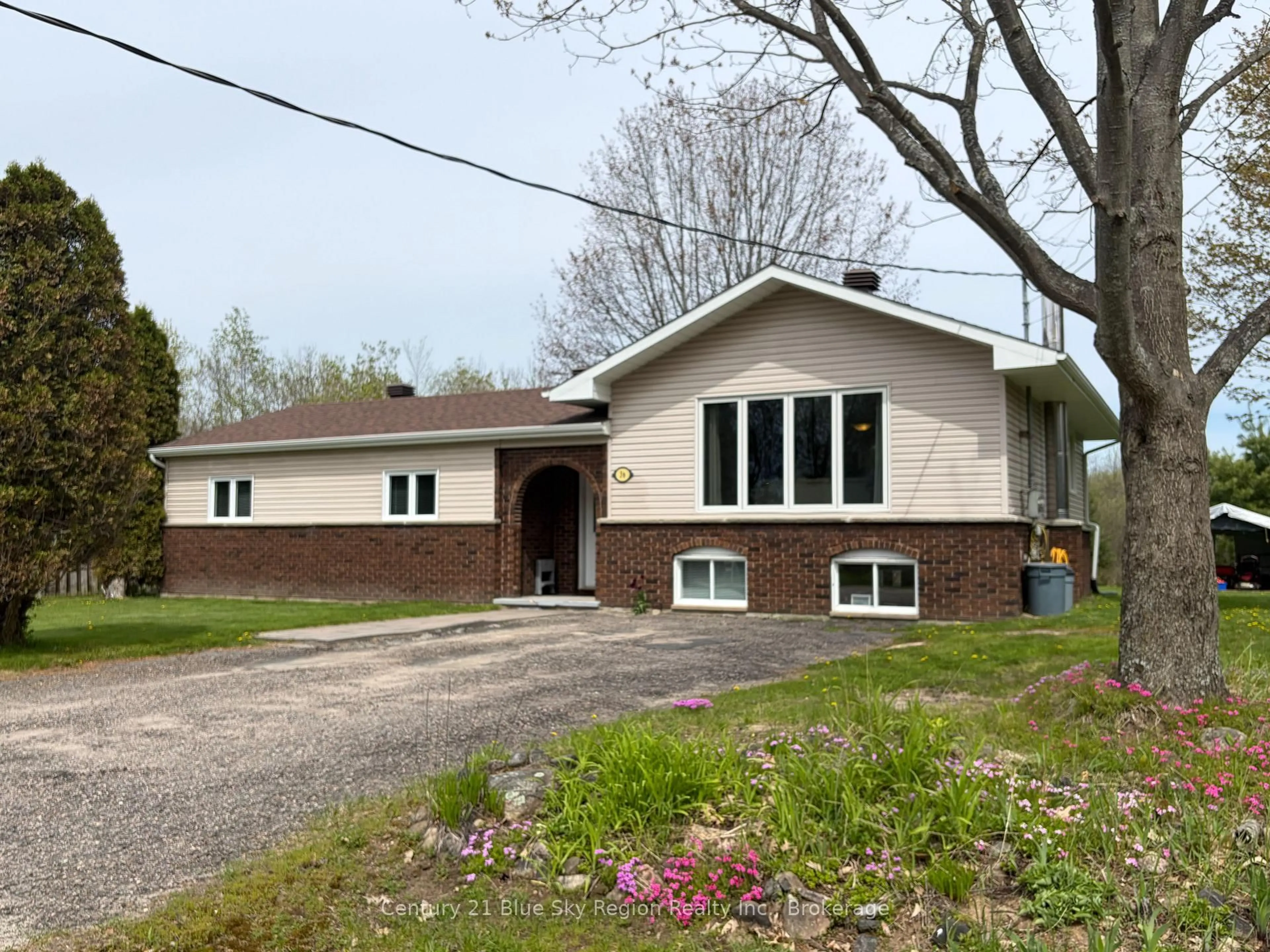 Unknown for 36 Nichols St, Callander Ontario P0H 1H0