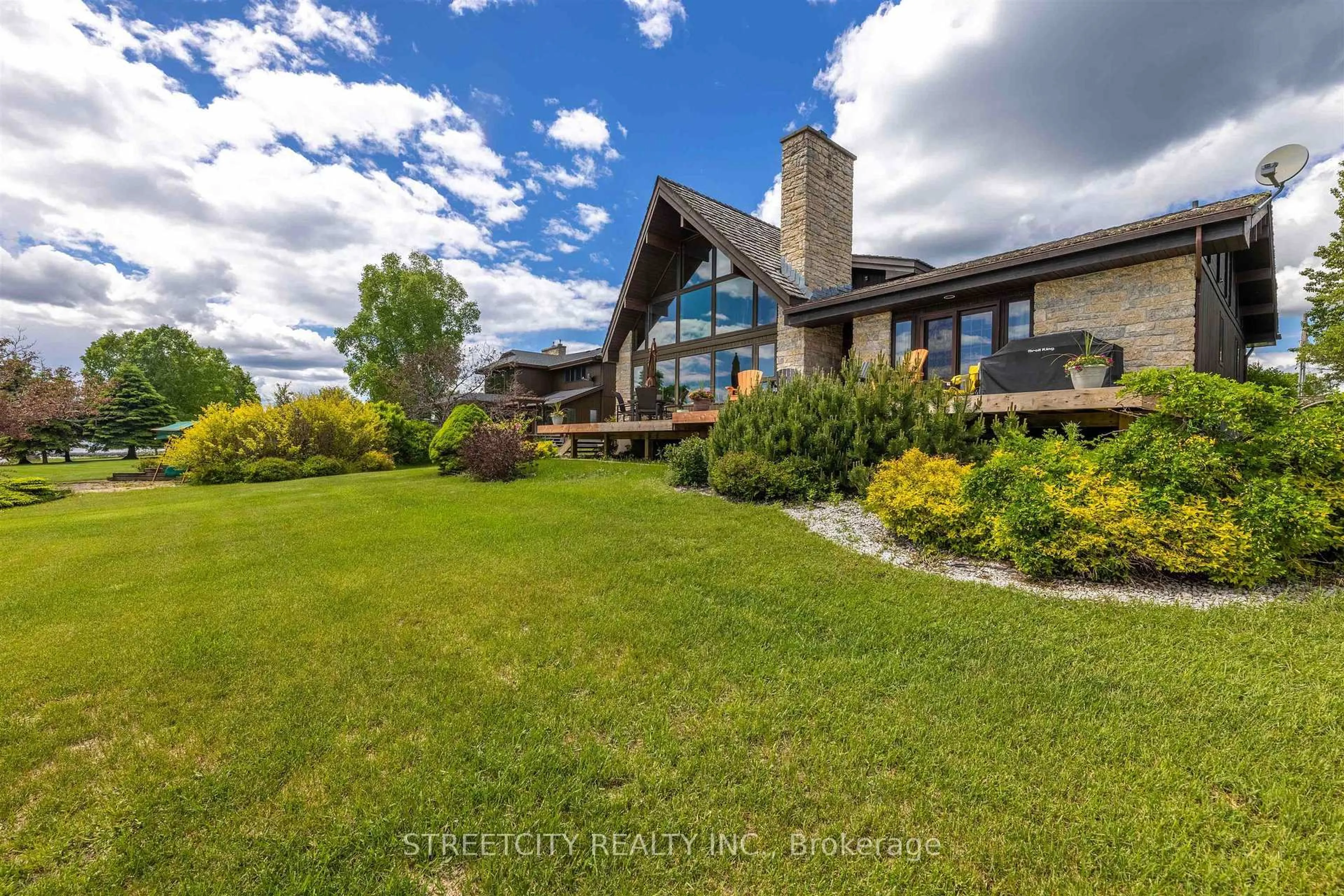 A pic from outside/outdoor area/front of a property/back of a property/a pic from drone, water/lake/river/ocean view for 183 Alder Rd, Shuniah Ontario P7A 0A1