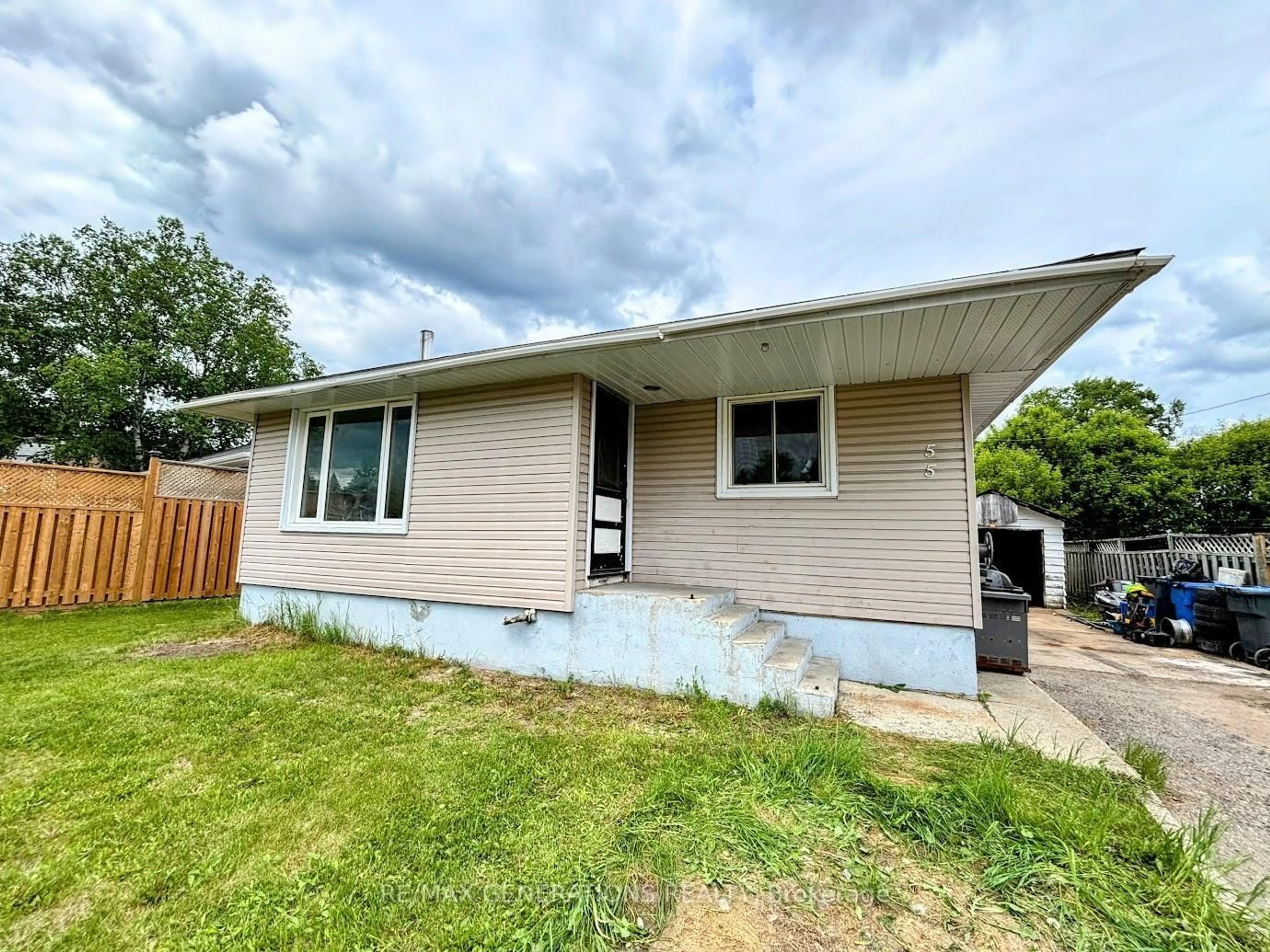 Home with vinyl exterior material, street for 55 Neebig Ave, Manitouwadge Ontario P0T 2C0