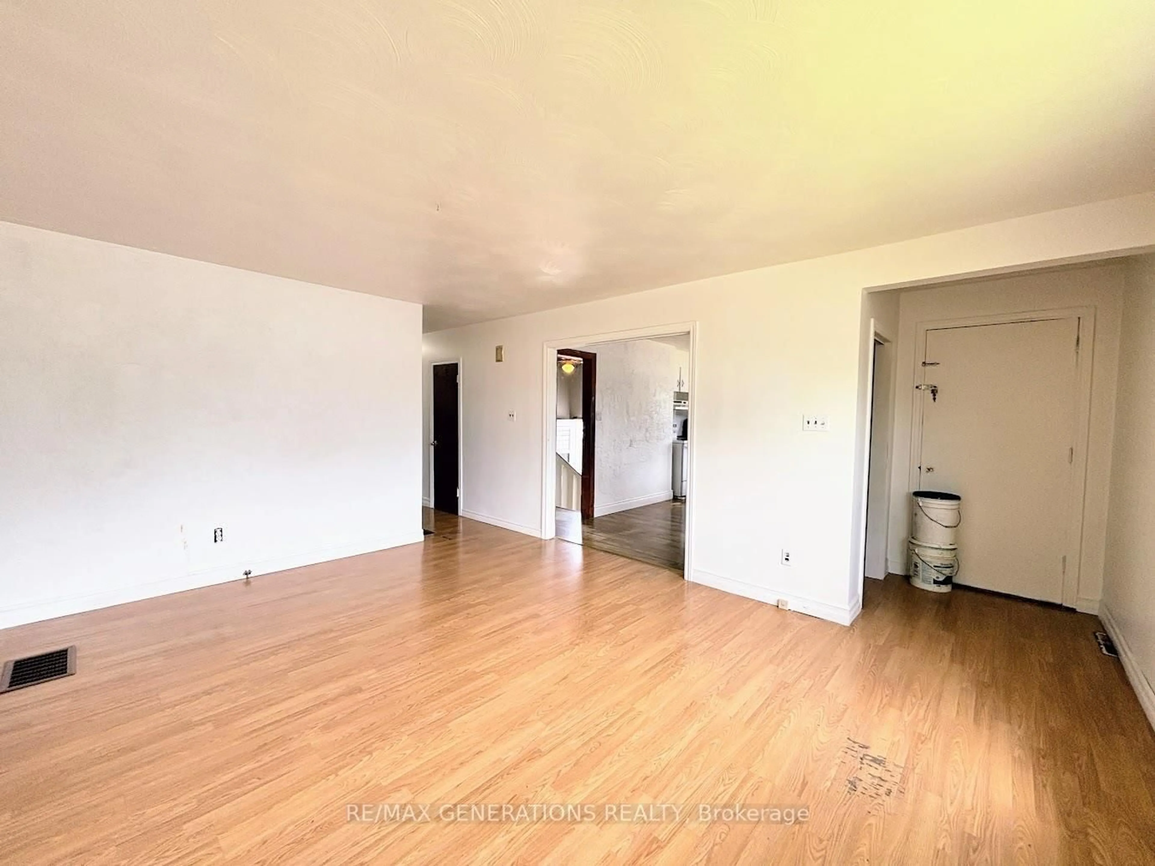 A pic of a room for 55 Neebig Ave, Manitouwadge Ontario P0T 2C0