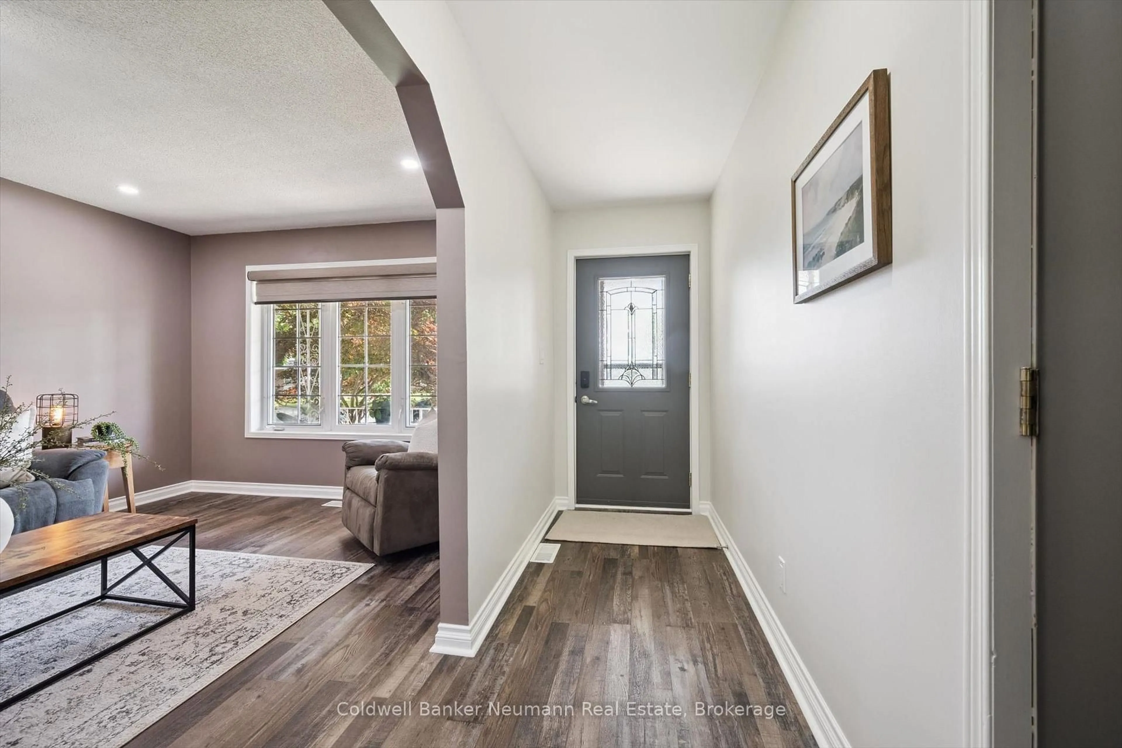 Indoor entryway for 454 Hibernia St, Stratford Ontario N5A 5W3