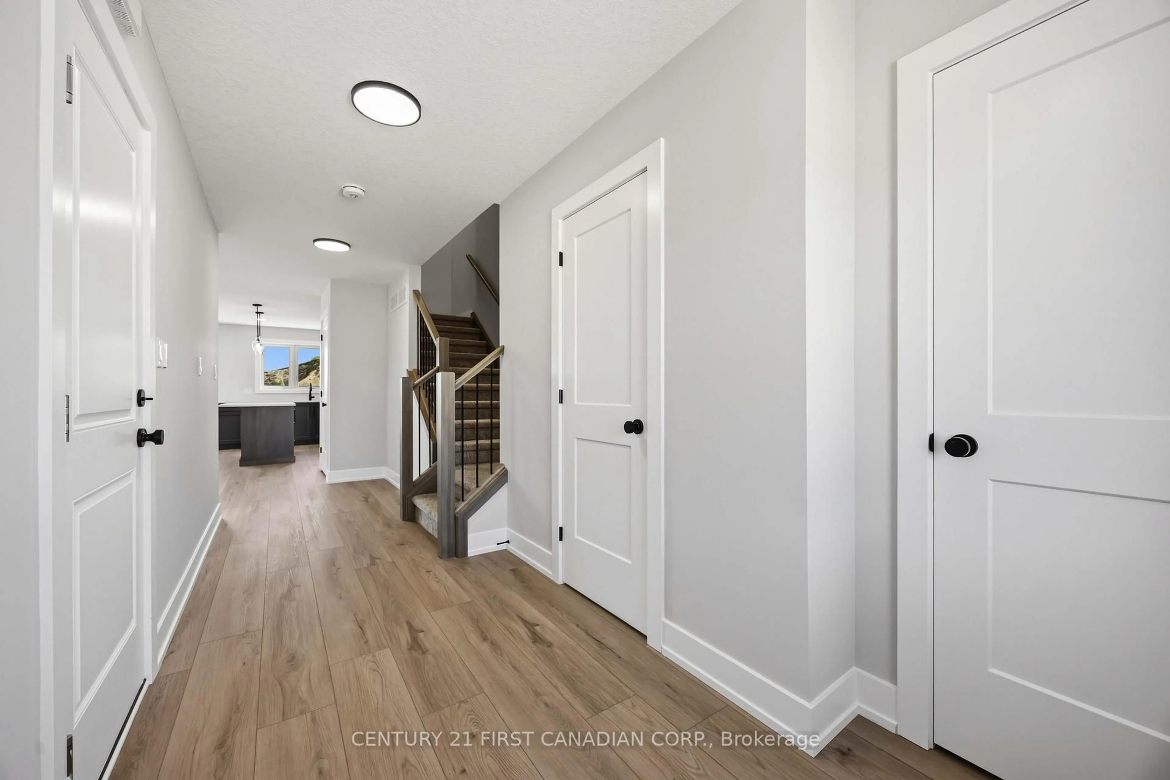 Indoor entryway for 638 Ketter Way, Plympton-Wyoming Ontario N0N 1T0