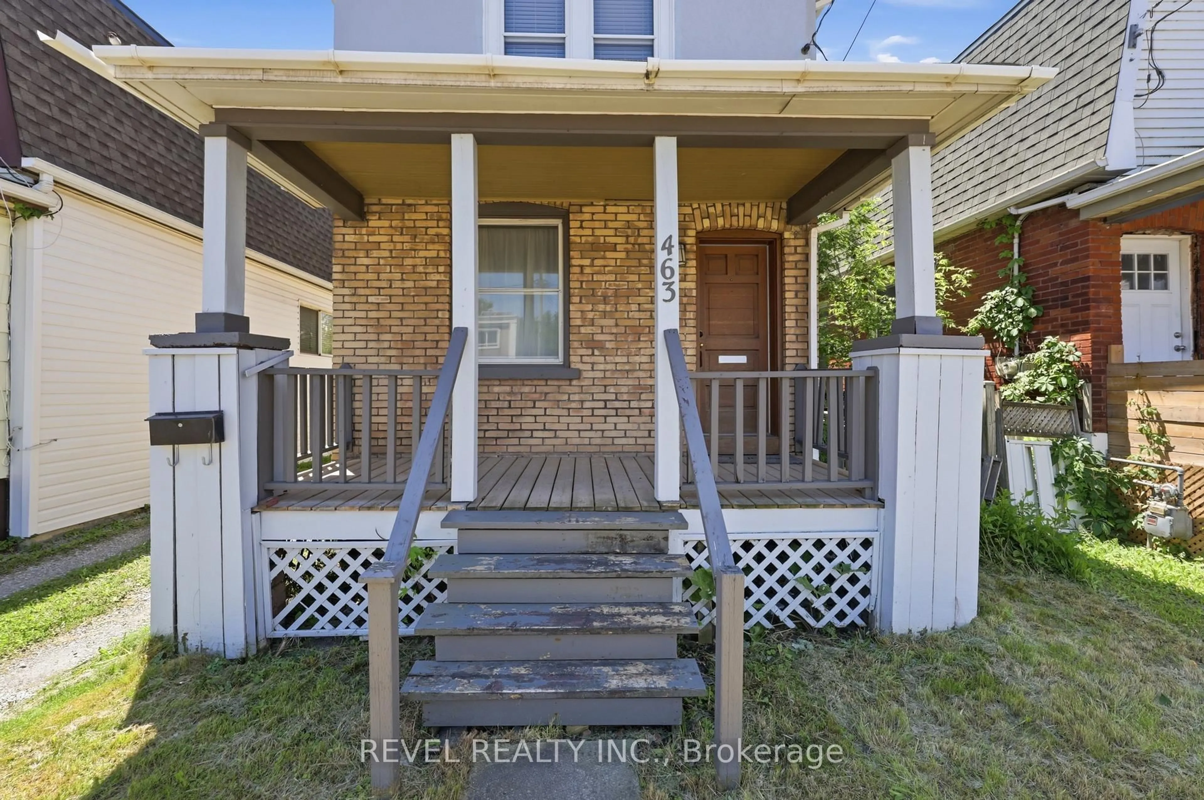 Unknown for 463 East Main St, Welland Ontario L3B 3X7