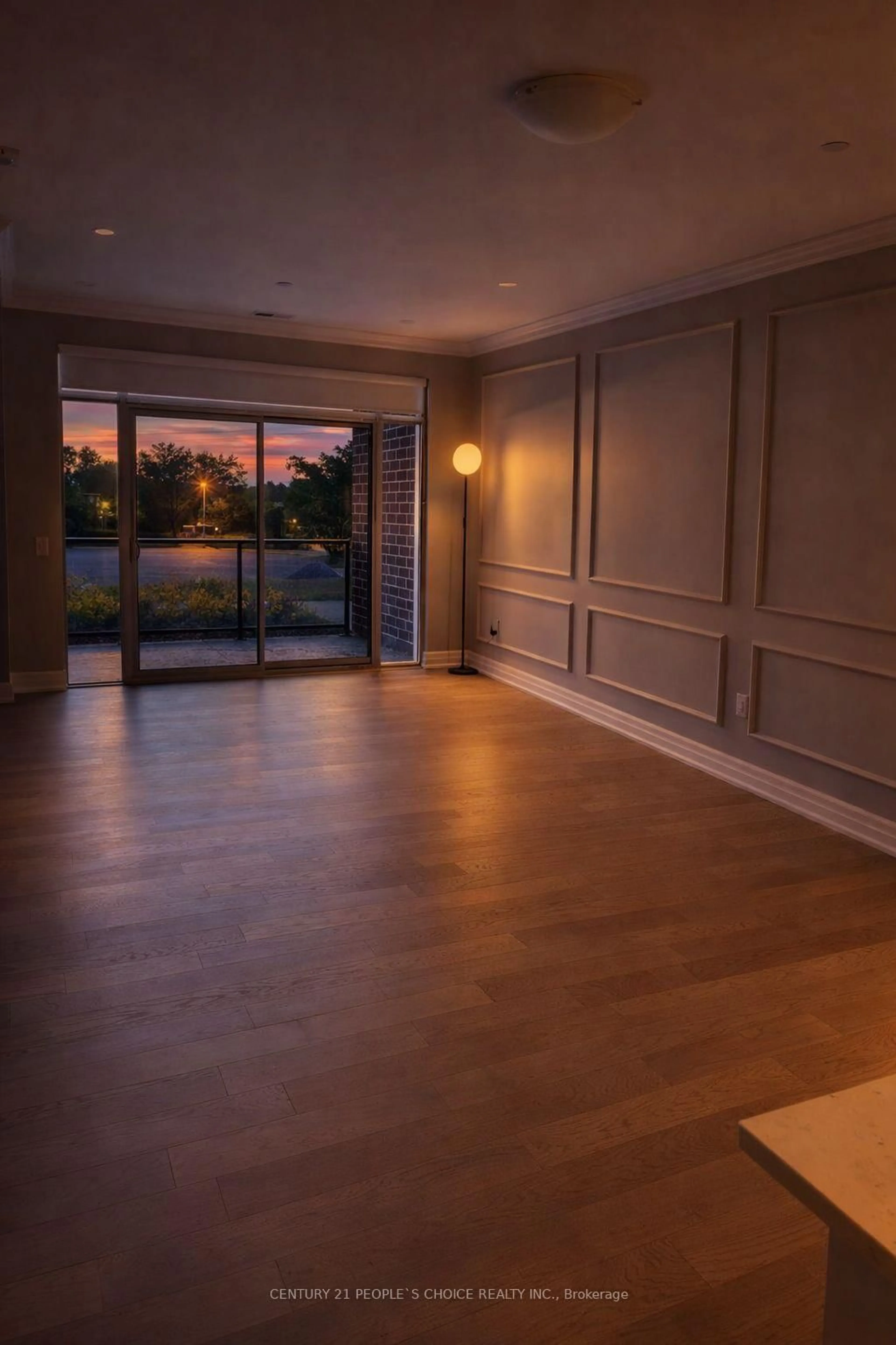 Indoor foyer for 480 Callaway Rd #108, London North Ontario N6G 0N8