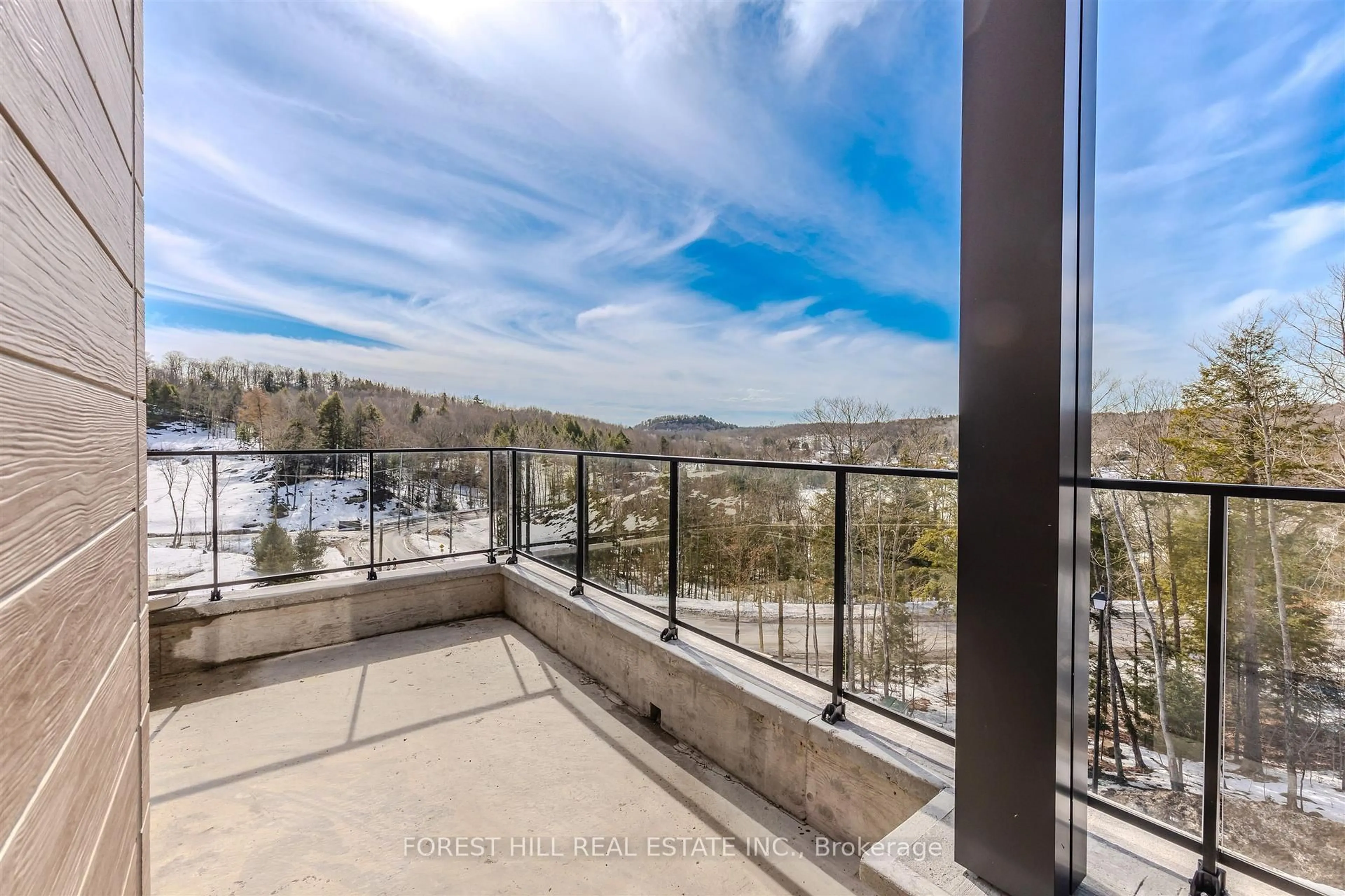 Balcony in the apartment, unknown for 119 Town Line Rd #H111, Huntsville Ontario P1H 1S7