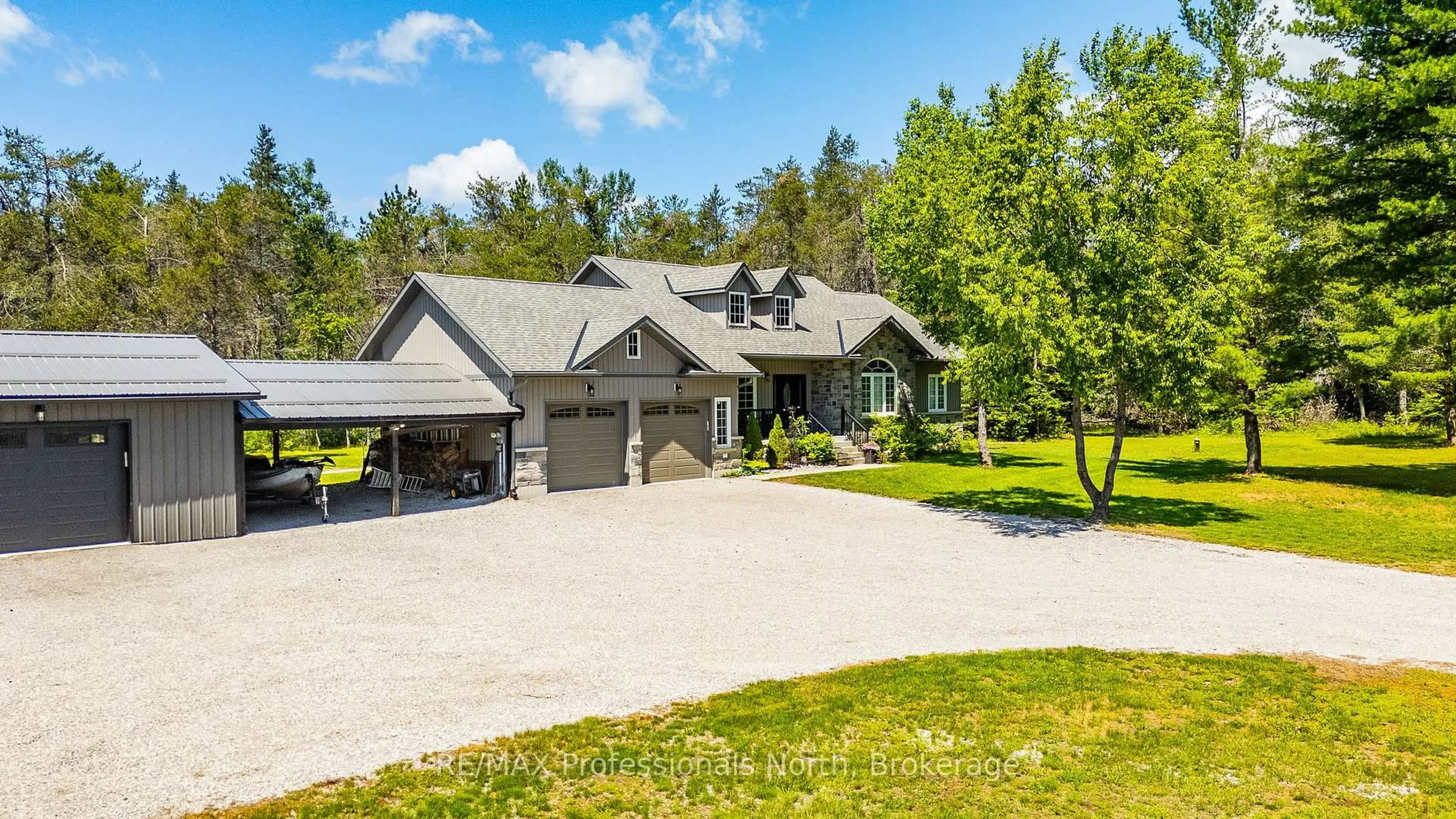 A pic from outside/outdoor area/front of a property/back of a property/a pic from drone, unknown for 15 Austin Dr, Kawartha Lakes Ontario K0M 1C0