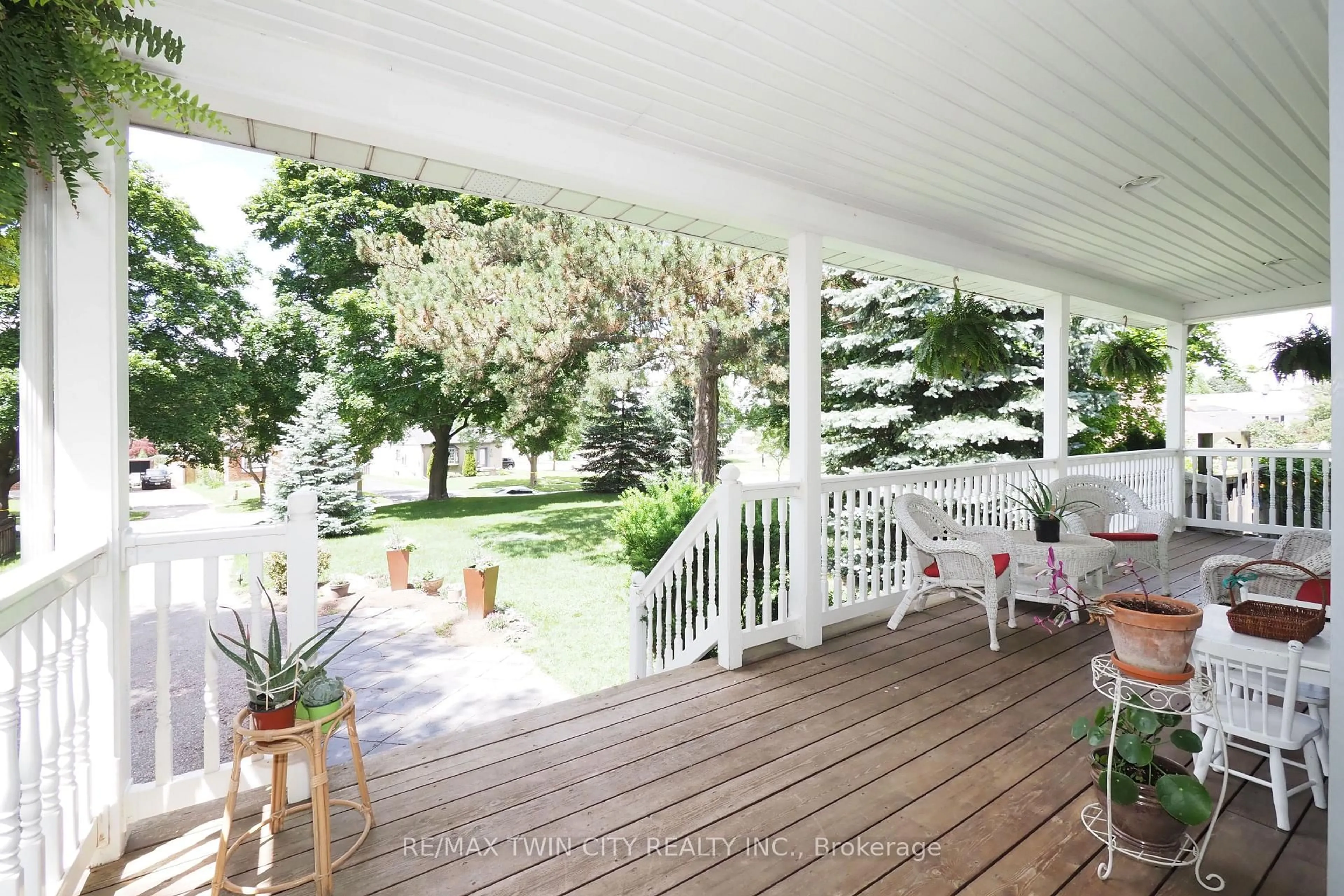 Patio, unknown for 103 Belleview Ave, Waterloo Ontario N2B 1G6