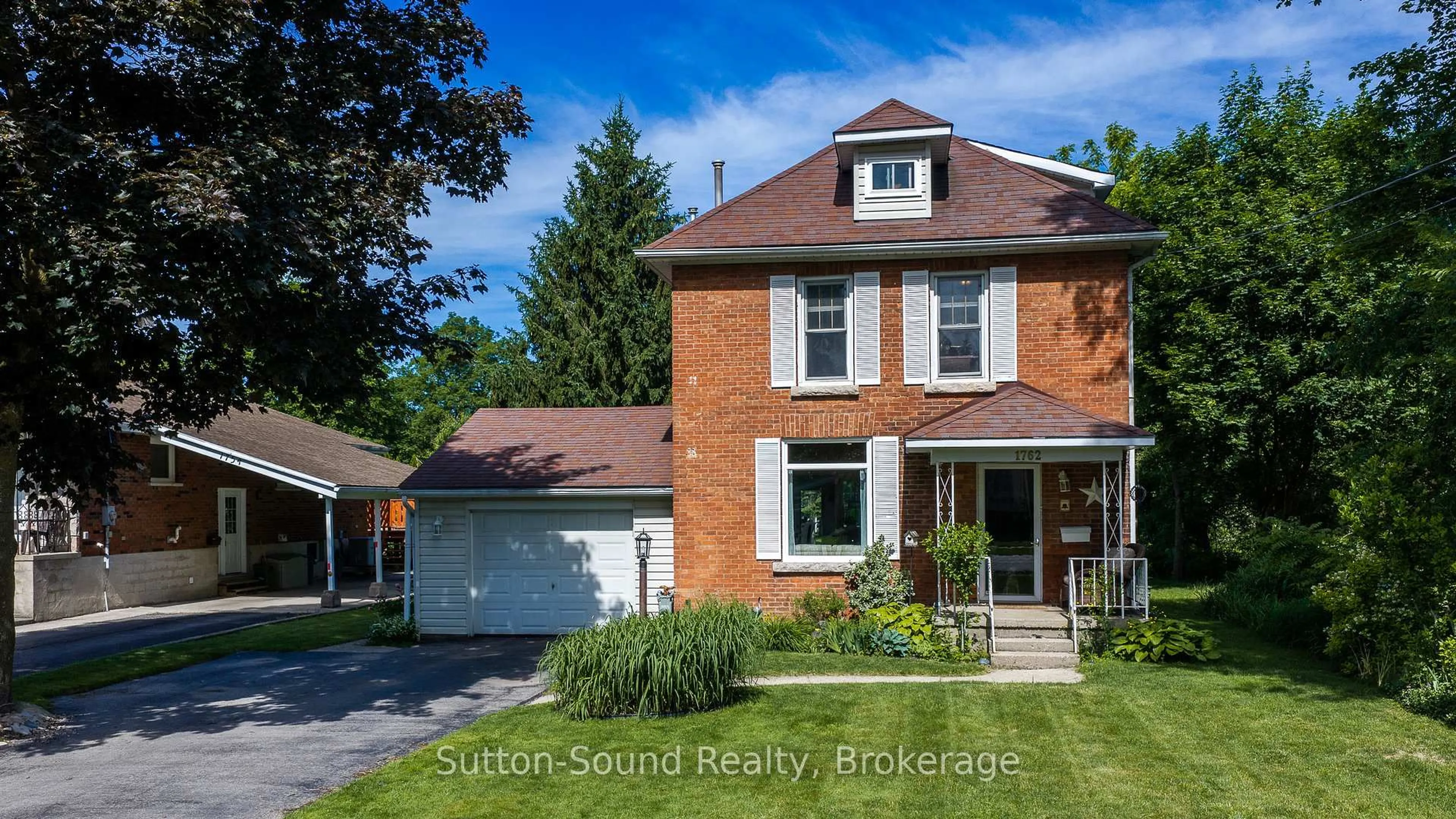 Home with brick exterior material, street for 1762 6th Ave, Owen Sound Ontario N4K 2V8