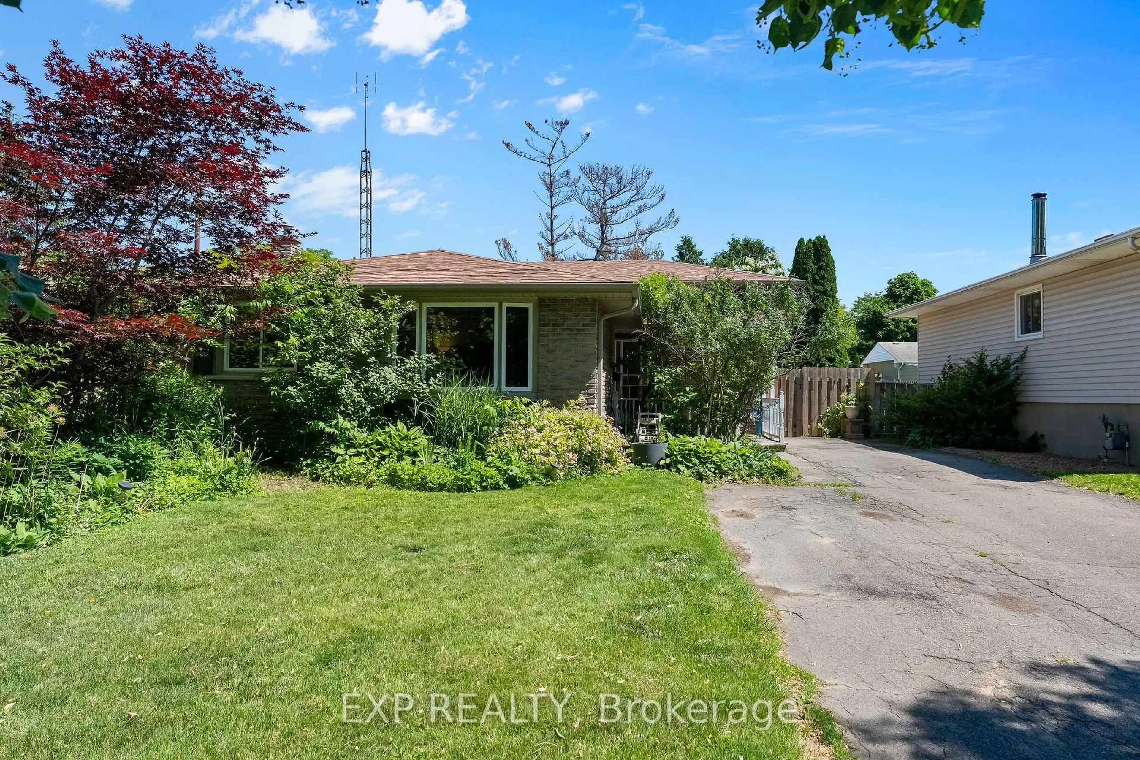 A pic from outside/outdoor area/front of a property/back of a property/a pic from drone, street for 11 Abraham Dr, St. Catharines Ontario L2M 6K7