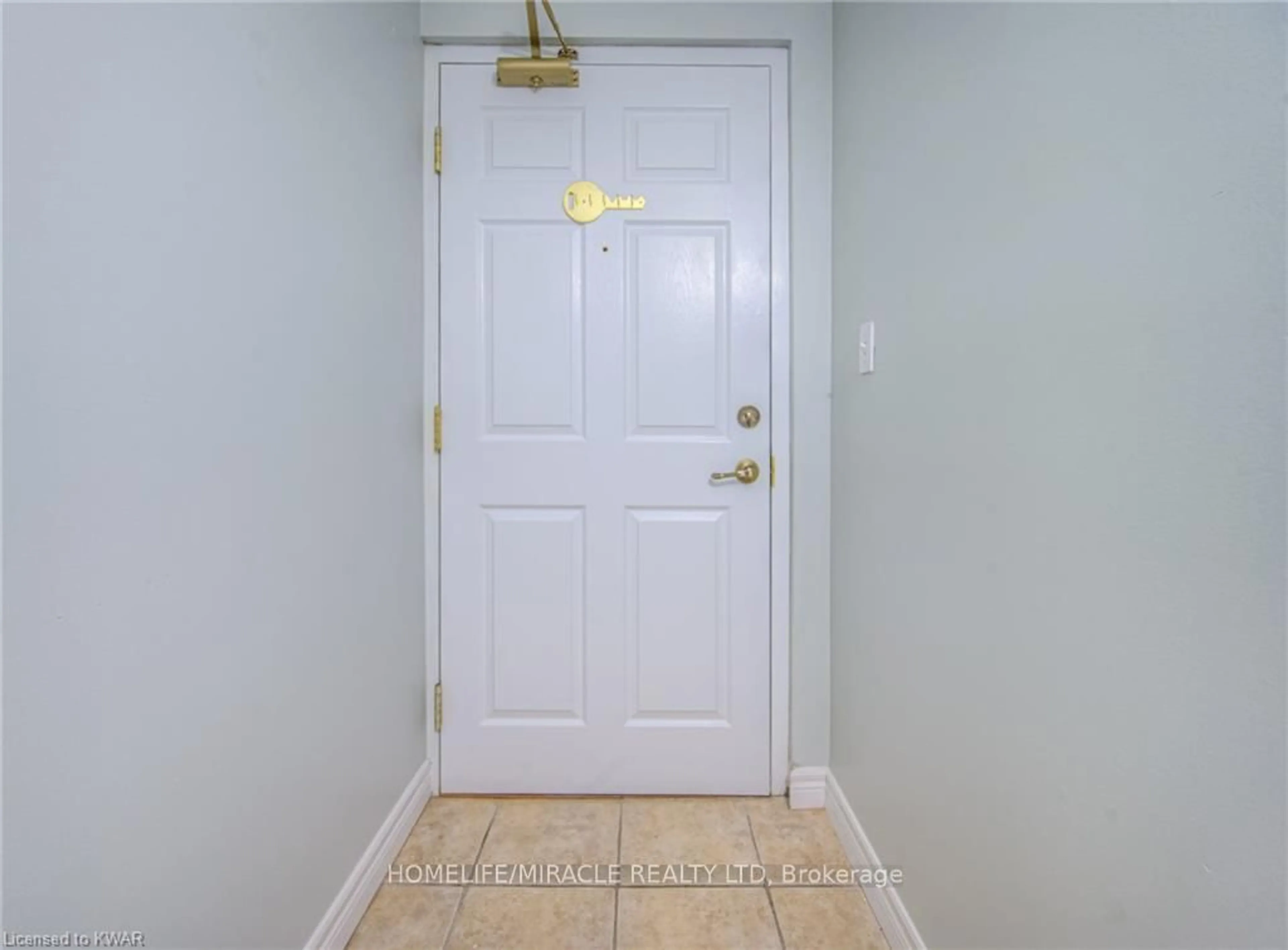 Indoor entryway for 415 Grange Rd #101, Guelph Ontario N1E 0C4