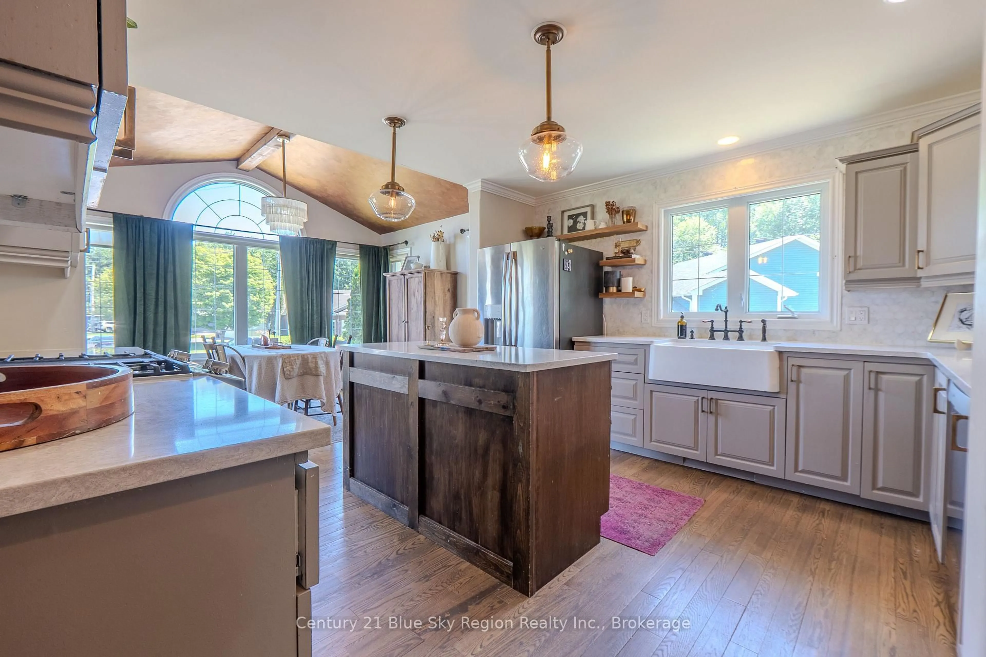 Open concept kitchen, unknown for 448 Holditch St, West Nipissing Ontario P2B 3C7