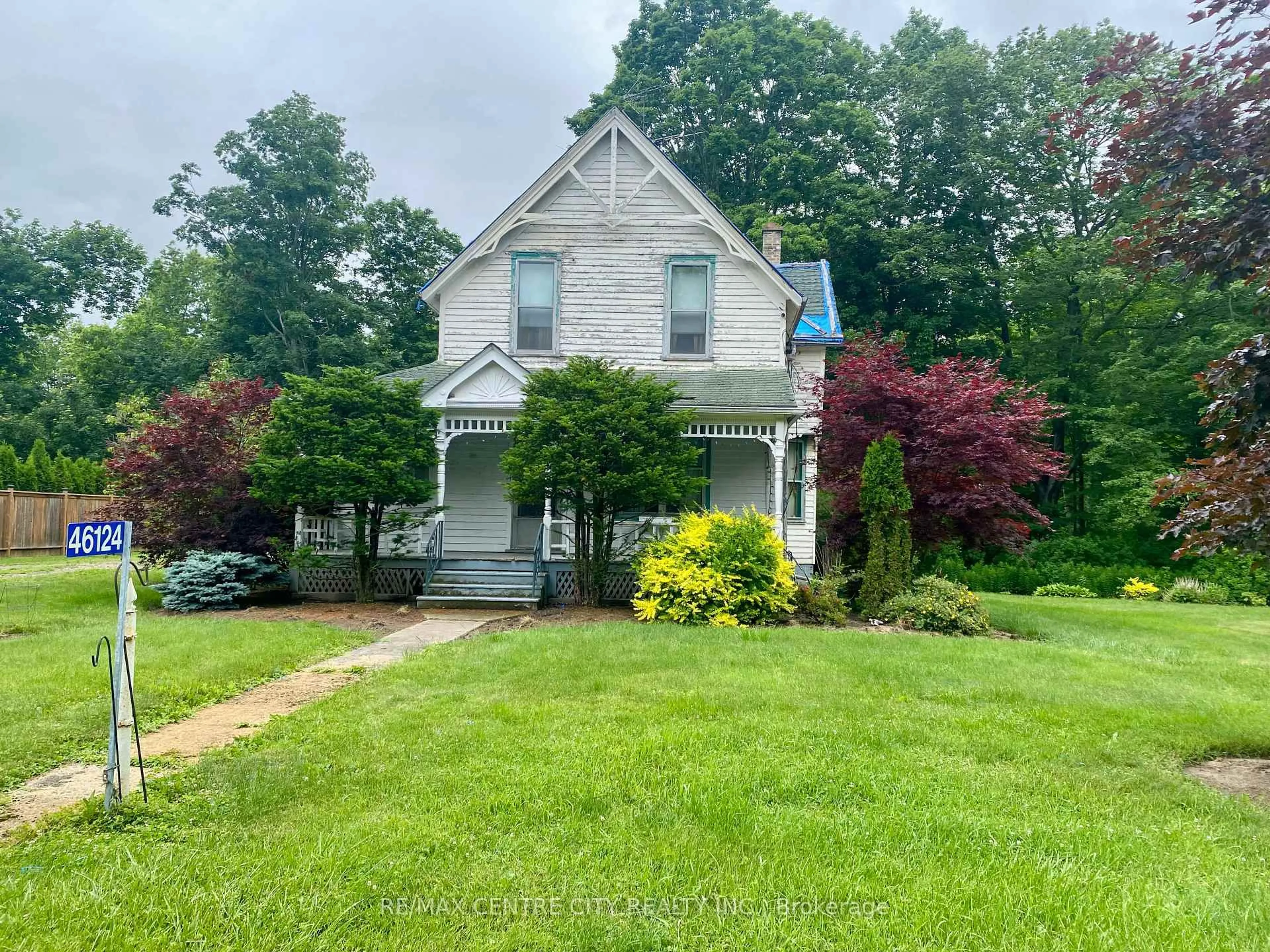 A pic from outside/outdoor area/front of a property/back of a property/a pic from drone, street for 46124 Sparta Line, Central Elgin Ontario N5P 3S8
