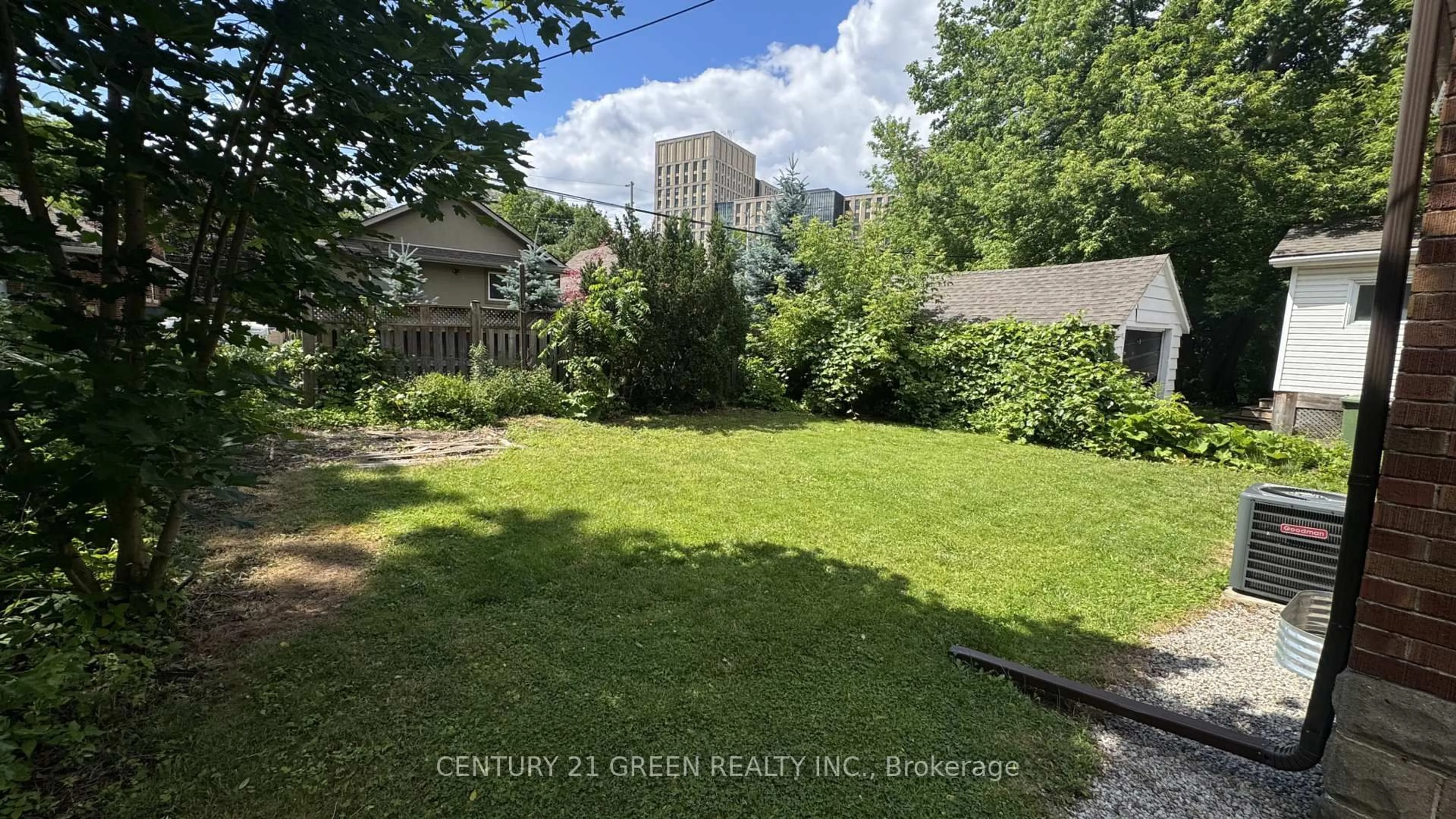 A pic from outside/outdoor area/front of a property/back of a property/a pic from drone, unknown for 102 Dalewood Ave, Hamilton Ontario L8S 1Z2