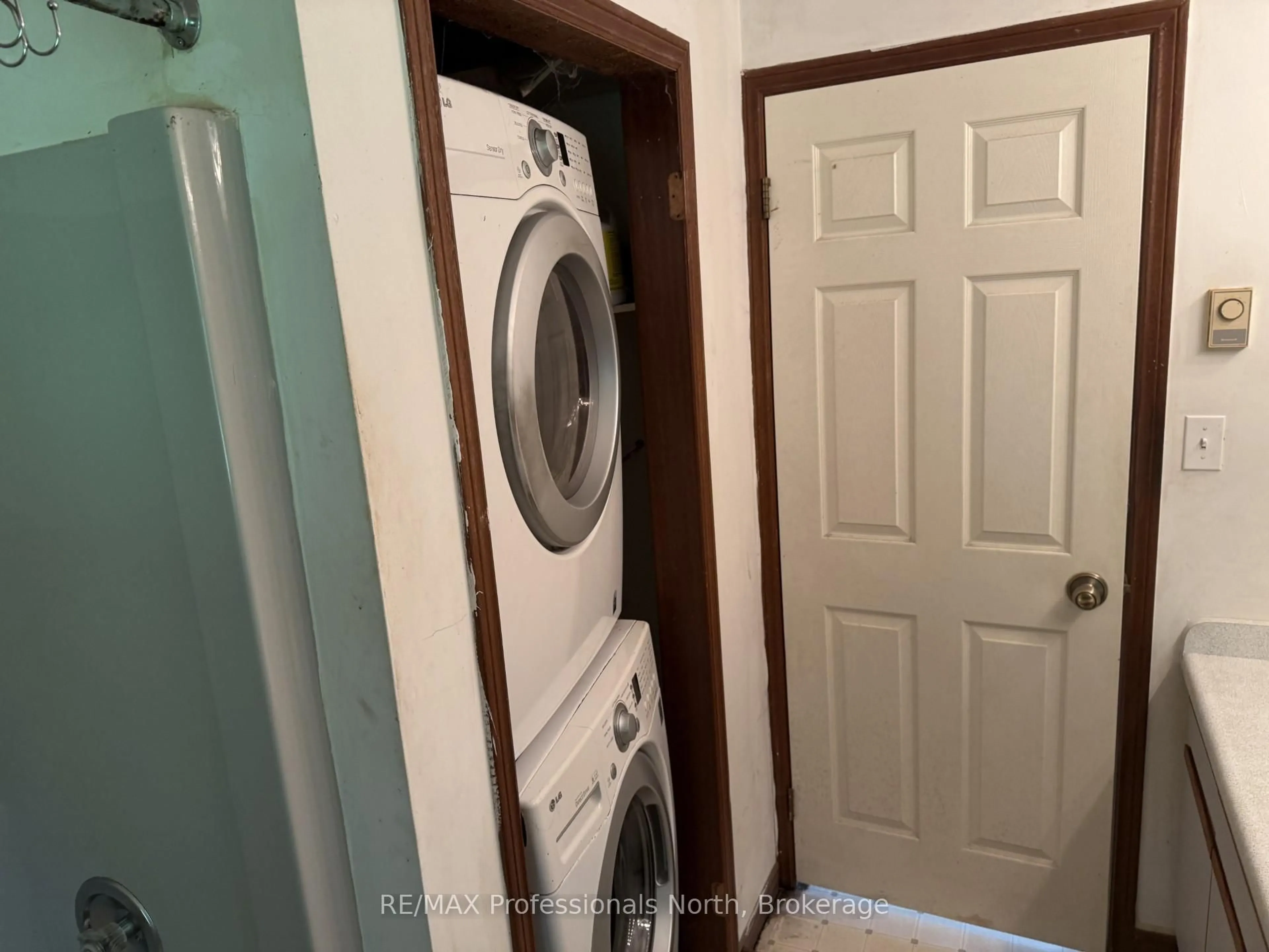 Laundry room for 1315 NORTH SHORE Rd, Algonquin Highlands Ontario K0M 1J1