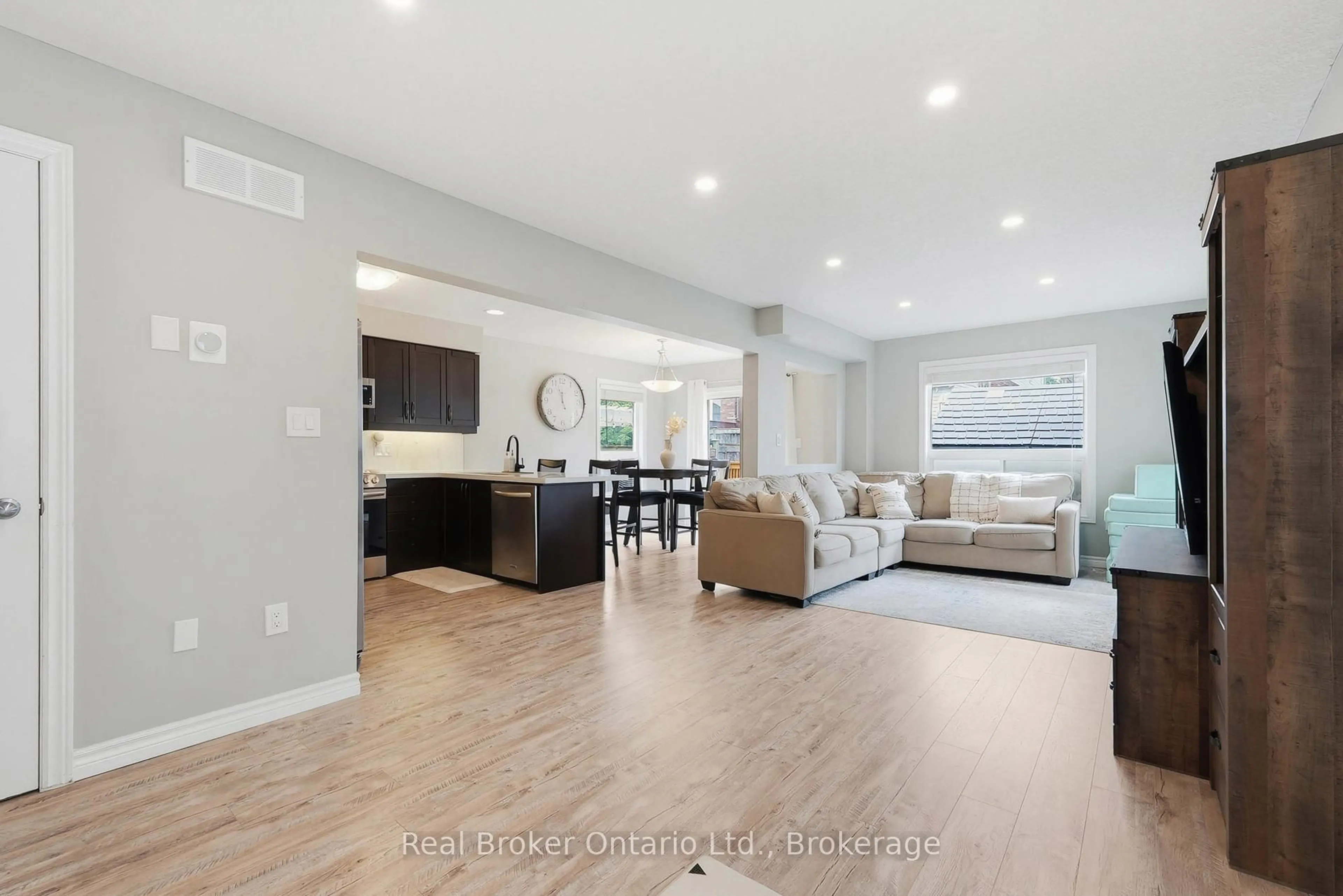 Open concept kitchen, unknown for 1381 Old Zeller Dr, Kitchener Ontario N2A 0C6