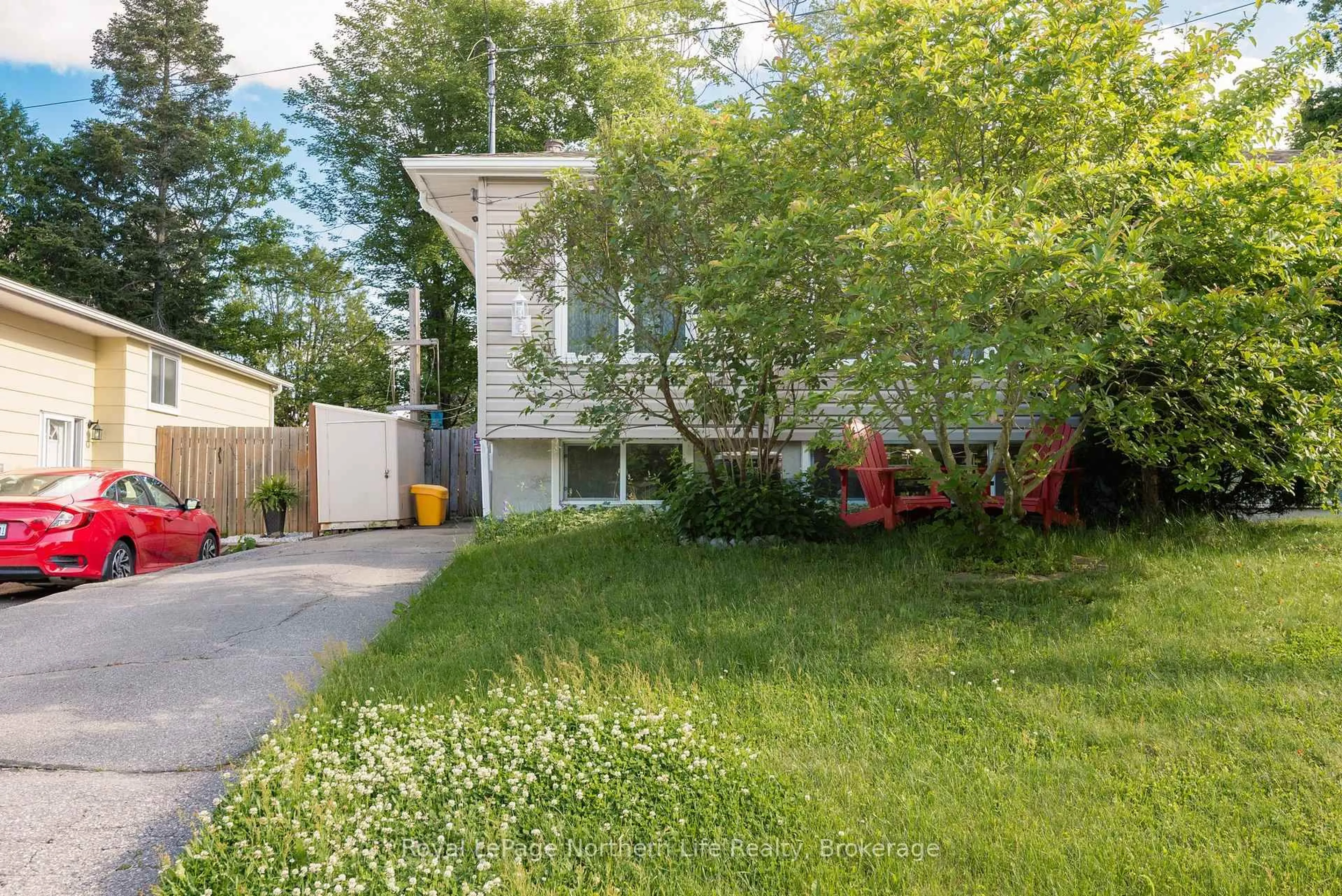 Unknown for 325 Gordon Dr, North Bay Ontario P1B 8V8