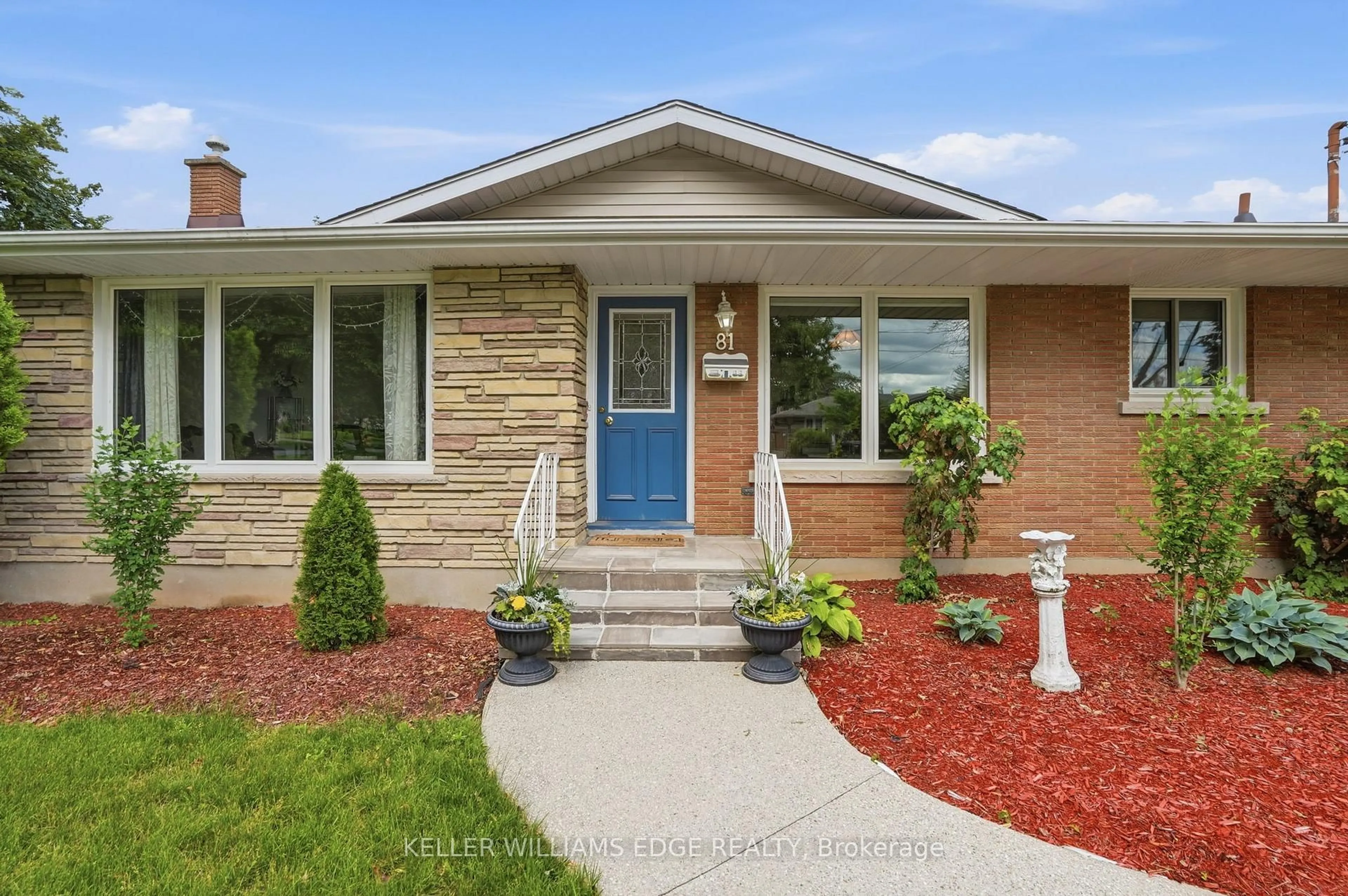Home with brick exterior material, street for 81 LEASIDE Dr, St. Catharines Ontario L2M 4G7