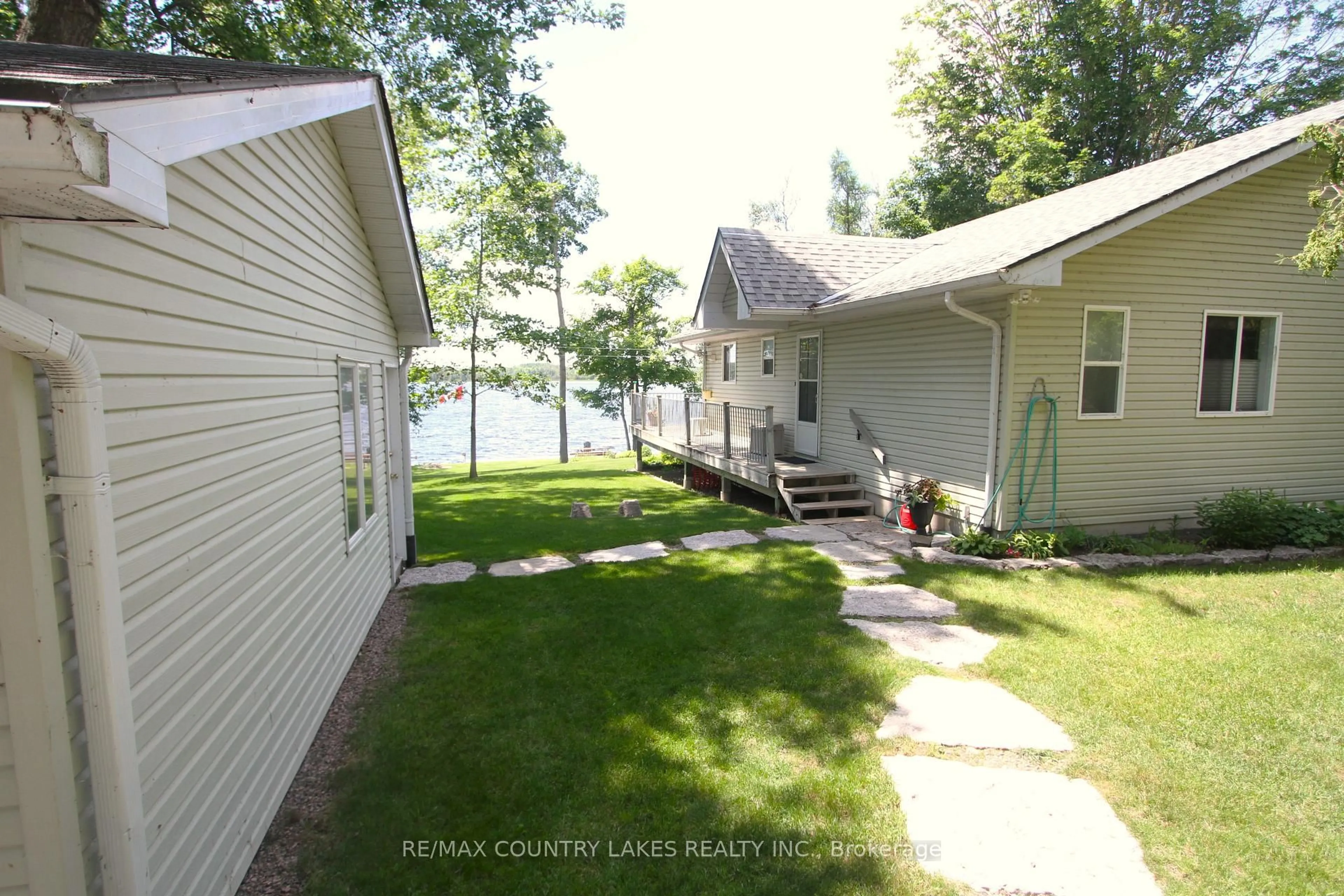 Patio, water/lake/river/ocean view for 27 Hillcrest Ave, Kawartha Lakes Ontario K0M 2B0