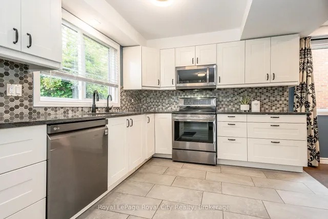 236 Ironwood Rd, Guelph 4