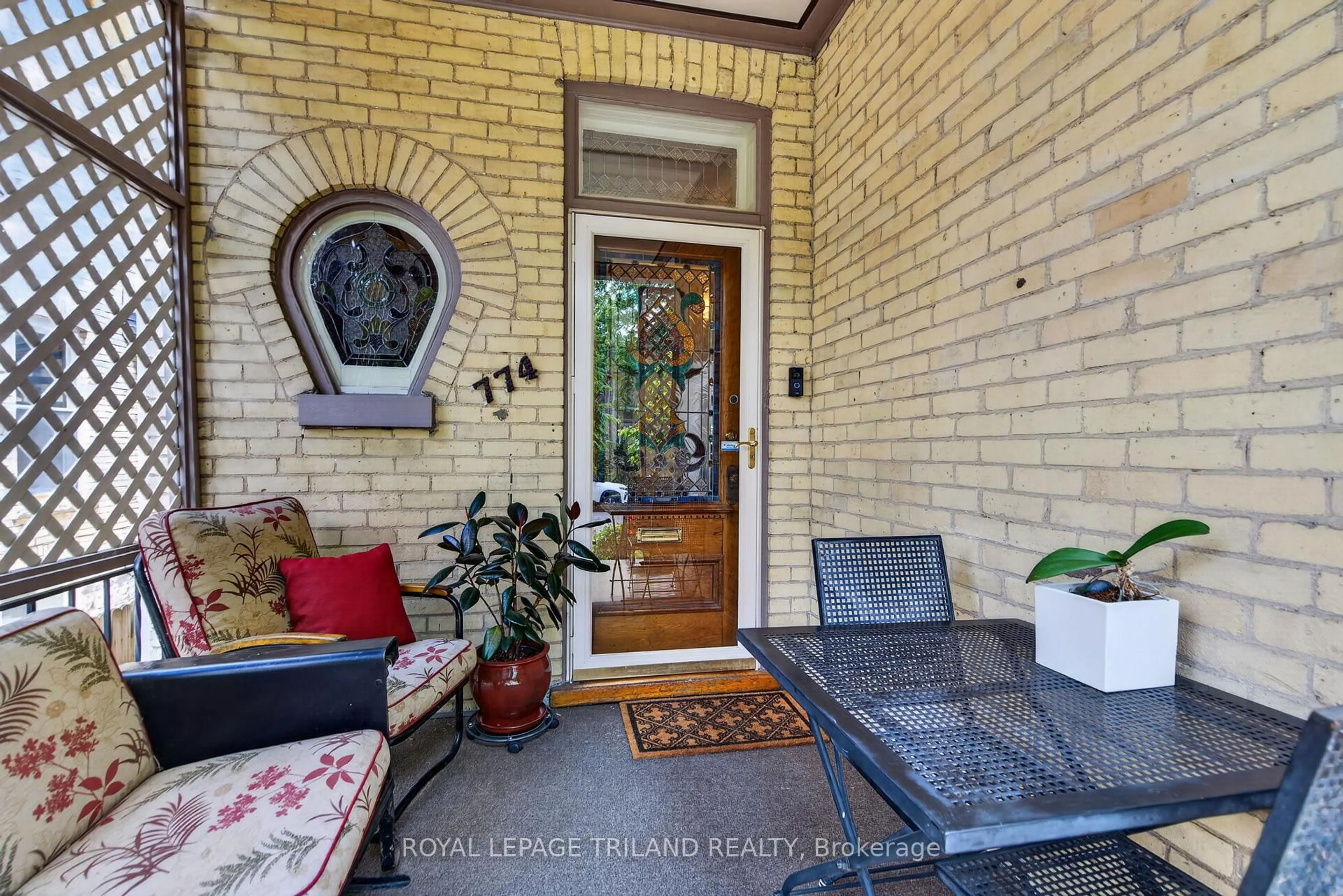 Indoor entryway for 774 Hellmuth Ave, London East Ontario N6A 3T7