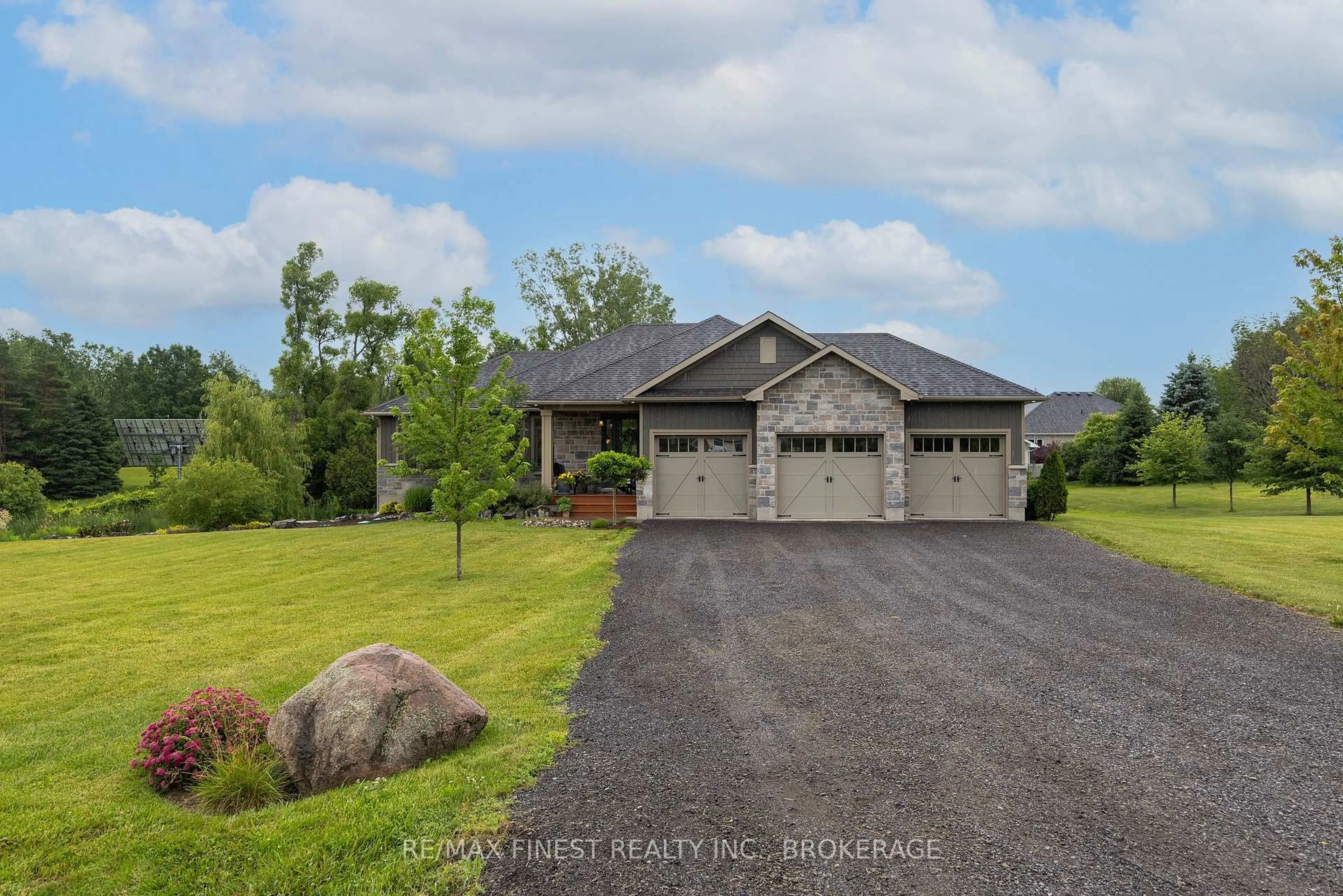 A pic from outside/outdoor area/front of a property/back of a property/a pic from drone, unknown for 1046 Kam Ave, Inverary Ontario K0H 1X0