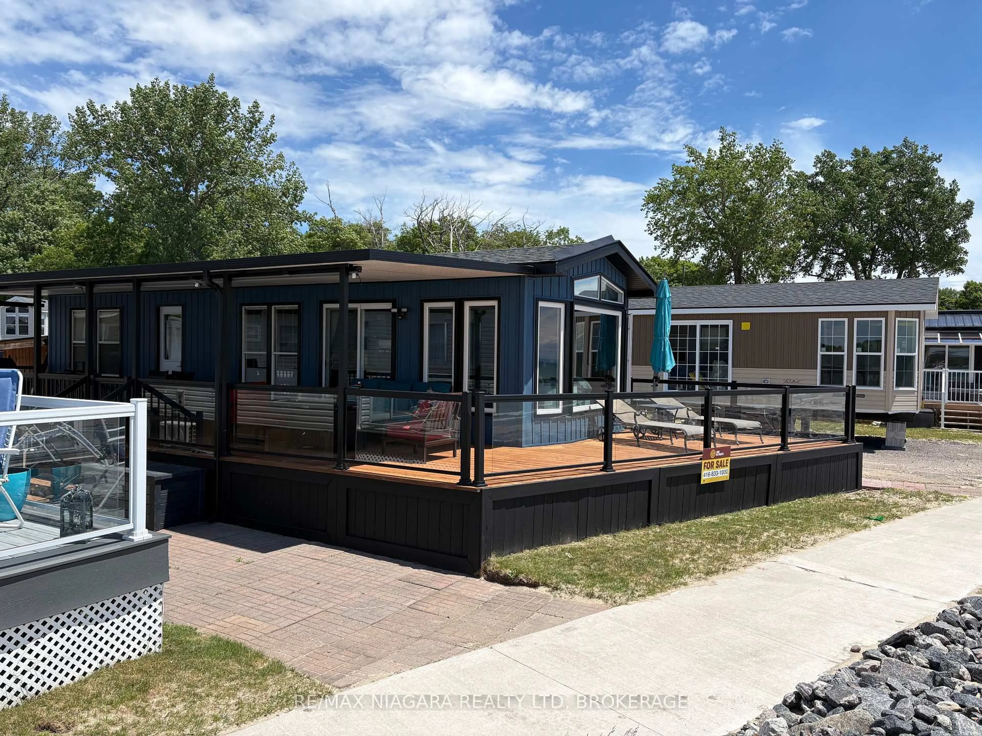 Home with vinyl exterior material, street for 5 Wyldewood, Port Colborne Ontario L0S 1R0