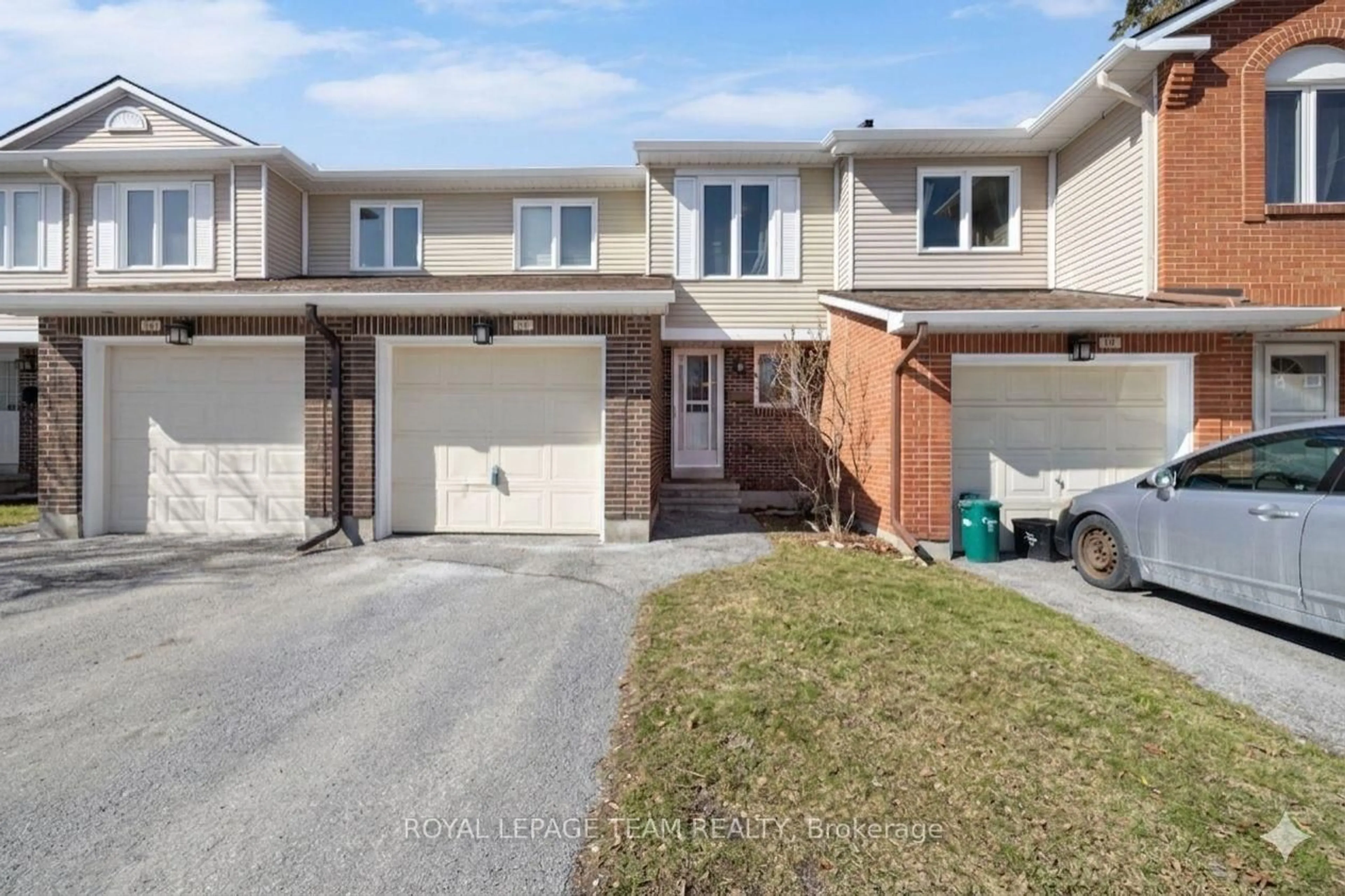 A pic from outside/outdoor area/front of a property/back of a property/a pic from drone, street for 10 Millrise Lane #E, Ottawa Ontario K2G 5E6