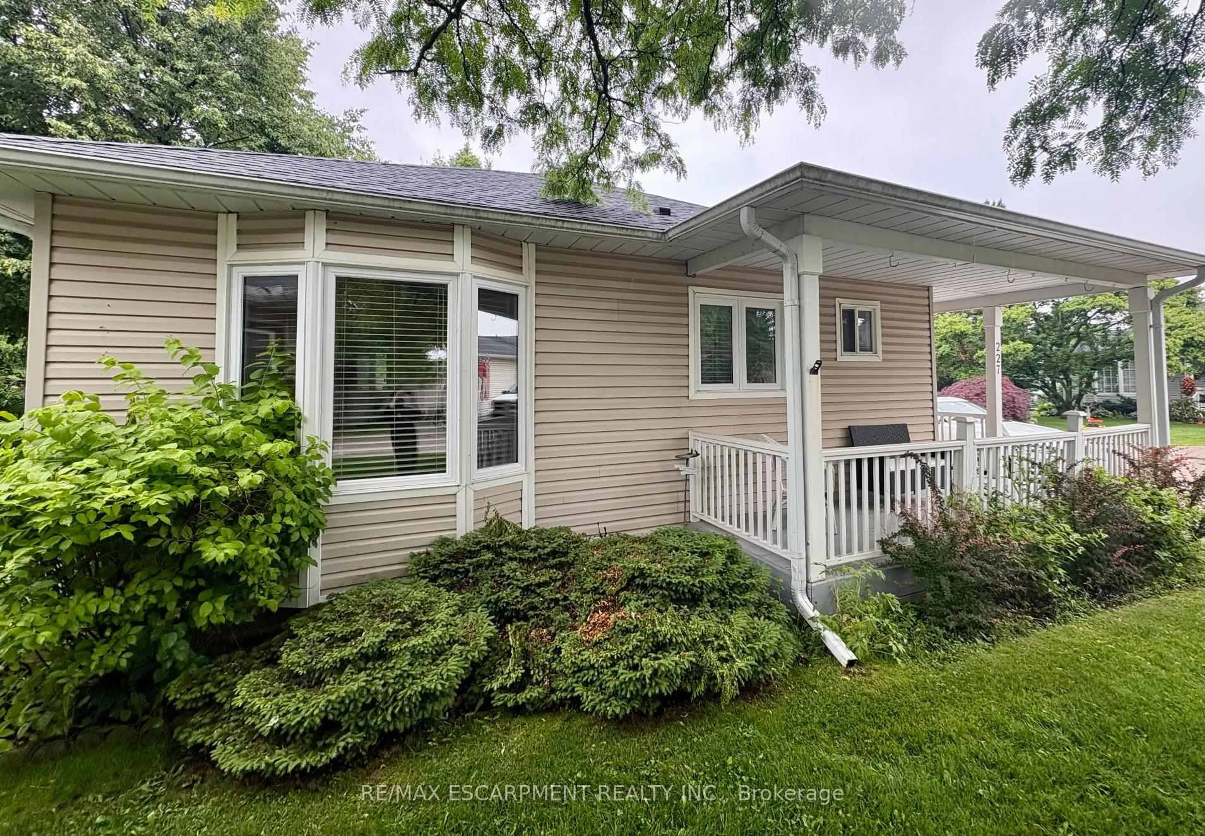 Home with vinyl exterior material, street for 227 Silverbirch Blvd, Hamilton Ontario L0R 1W0