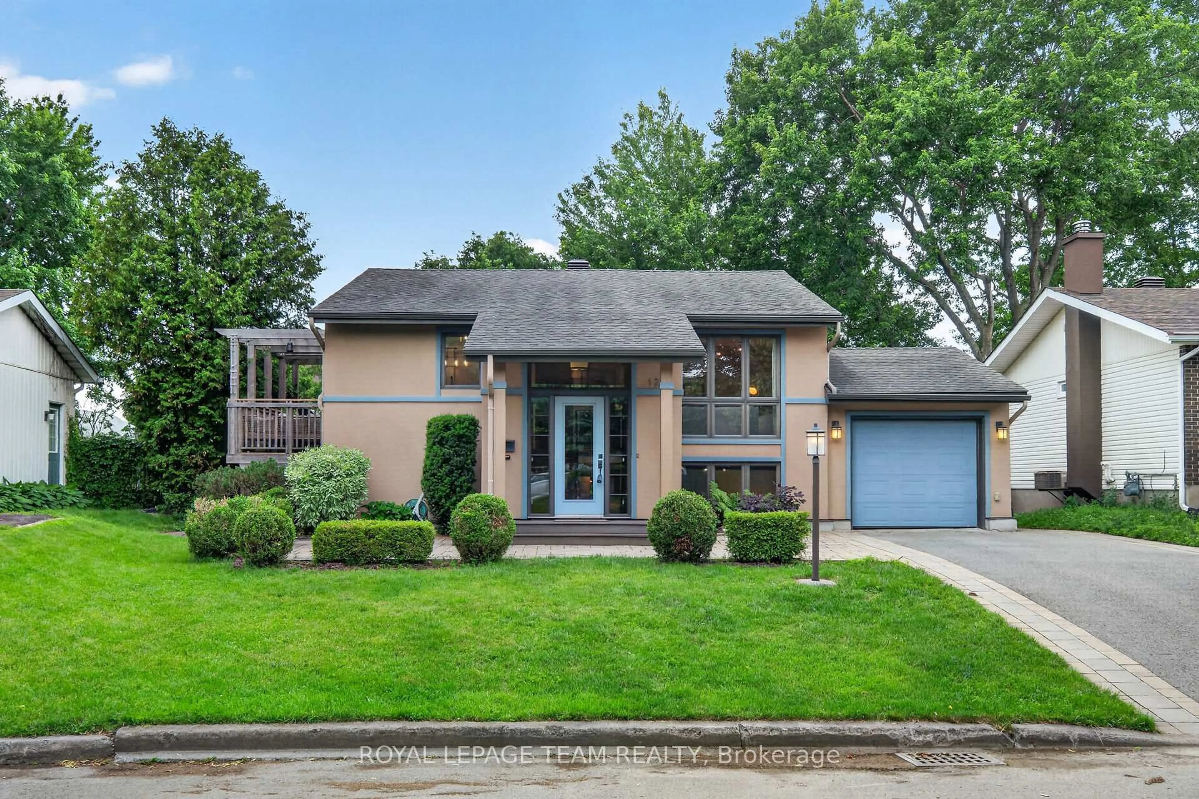 Home with brick exterior material, street for 1282 Alloway Cres, Ottawa Ontario K1K 3Z1