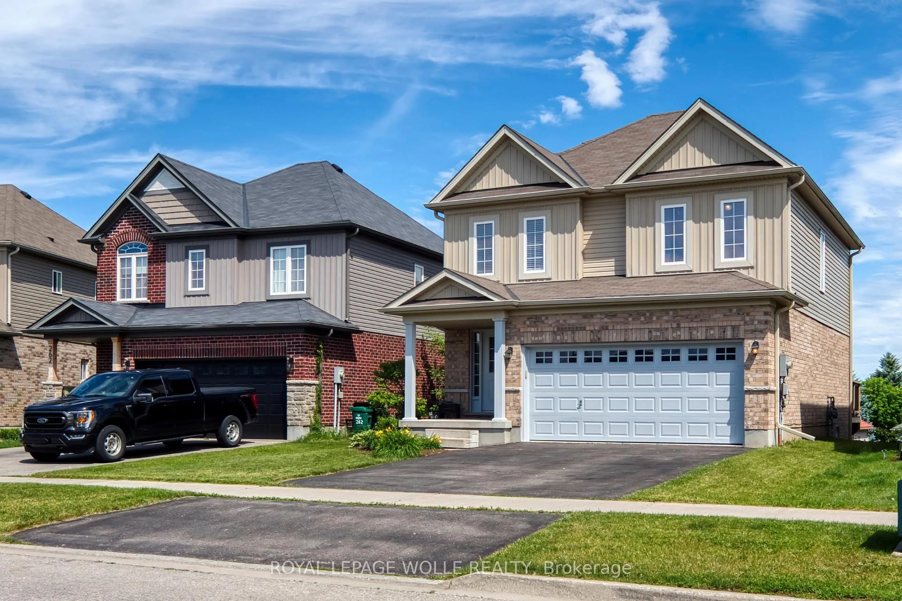 Home with brick exterior material, street for 264 Vincent Dr, North Dumfries Ontario N0B 1E0