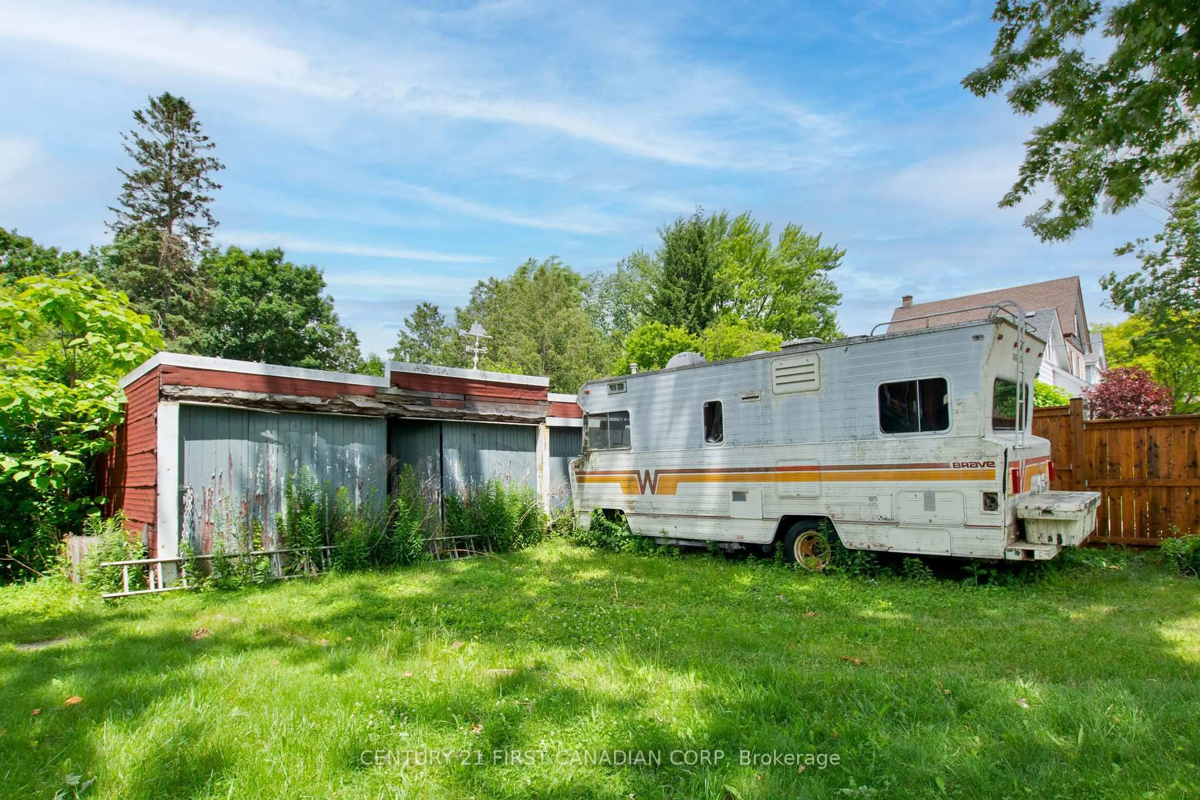 Unknown for 33 Horton St, St. Thomas Ontario N5P 2Y6
