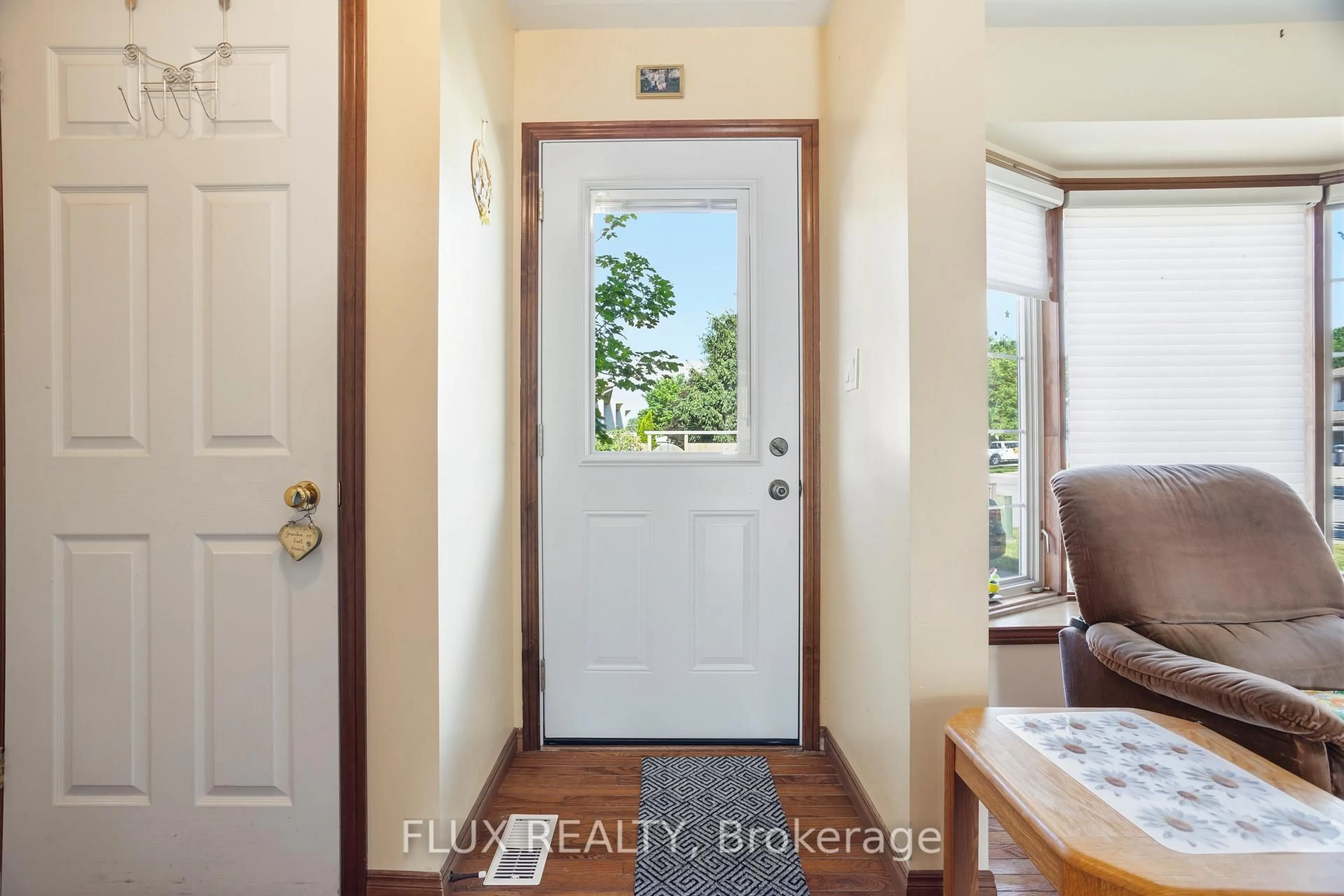 Indoor entryway for 20 Southvale Rd #28, St. Marys Ontario N4X 1E9