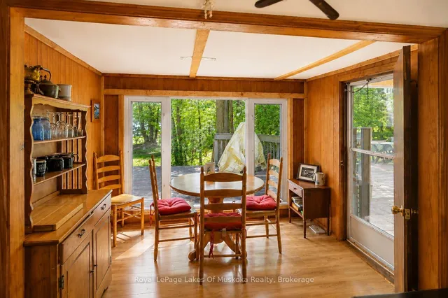 1036 Porcupine Pt, Lake of Bays 4