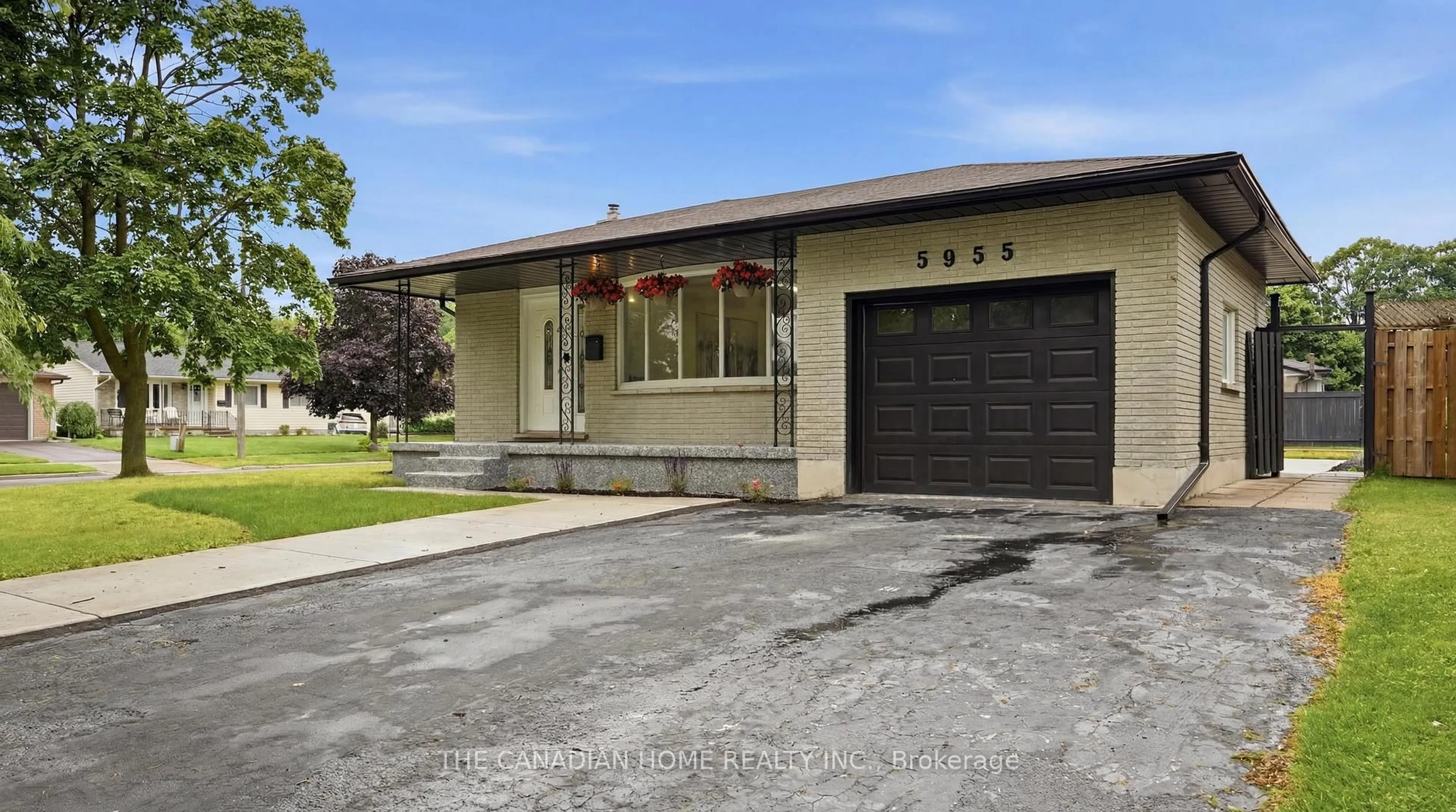 Unknown for 5955 Frontenac St, Niagara Falls Ontario L2G 3B1