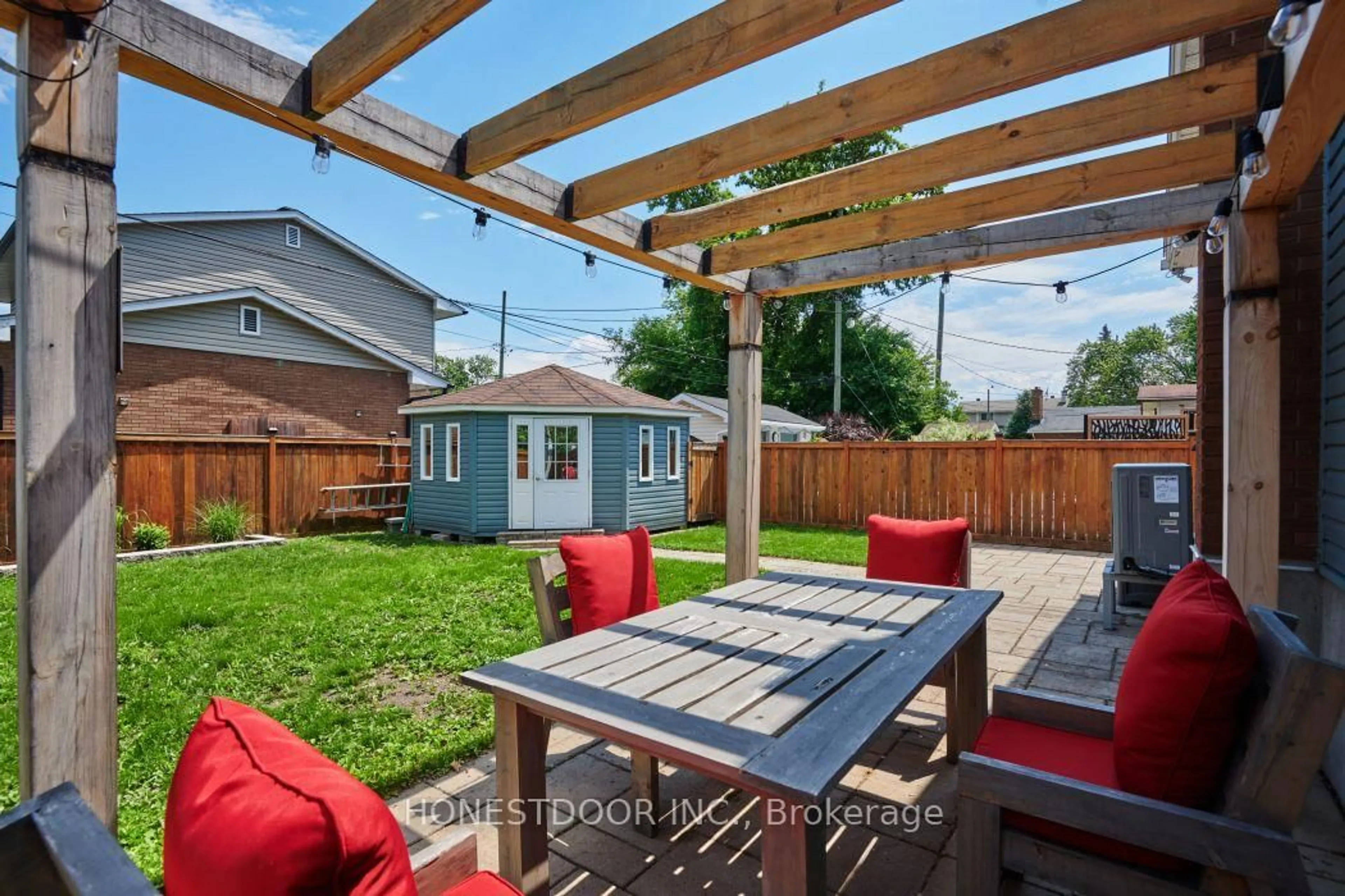 Patio, street for 2601 Needham Cres, Ottawa Ontario K1V 6K1
