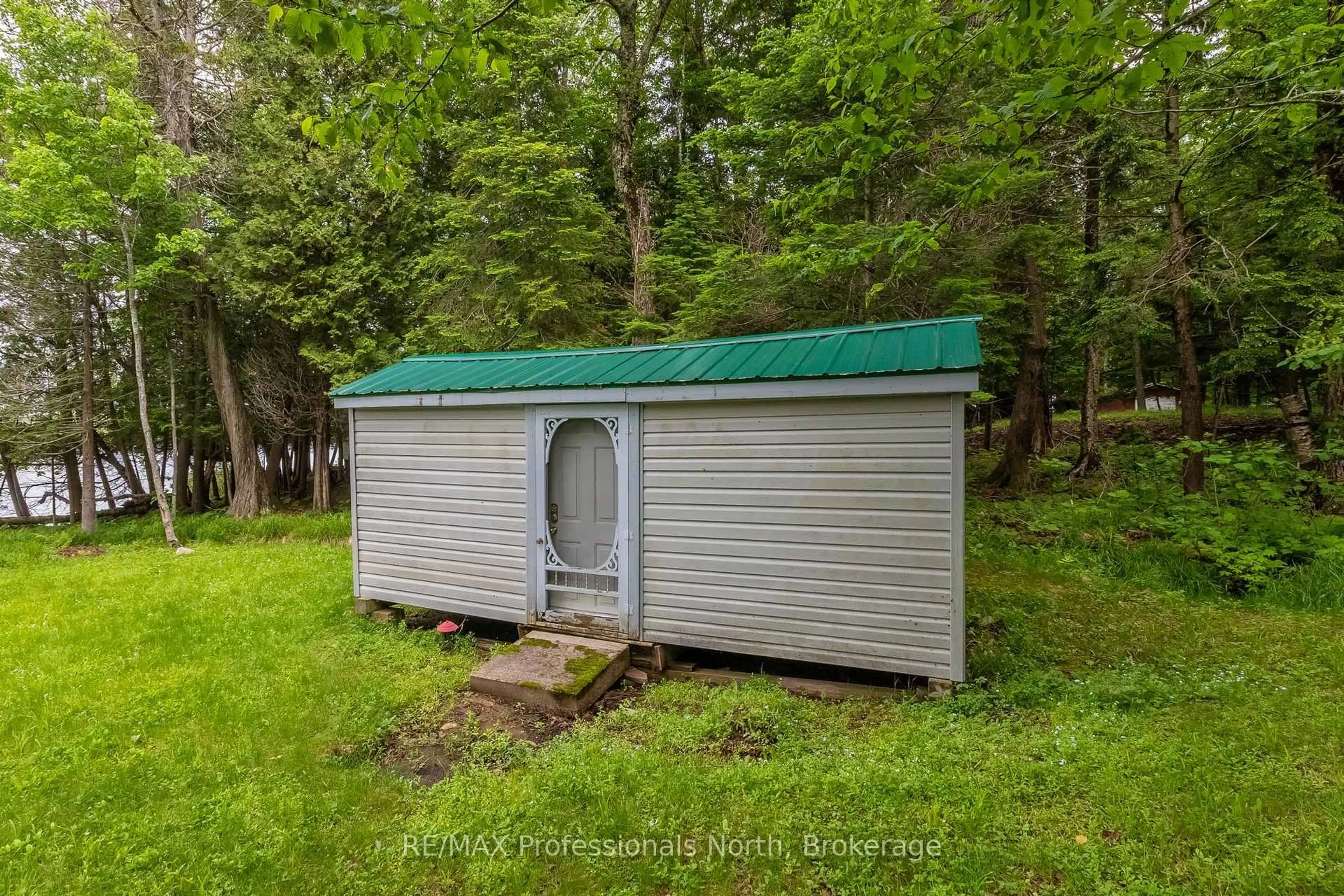Shed for 339 Sunnylea Ave, Armour Ontario P0A 1L0
