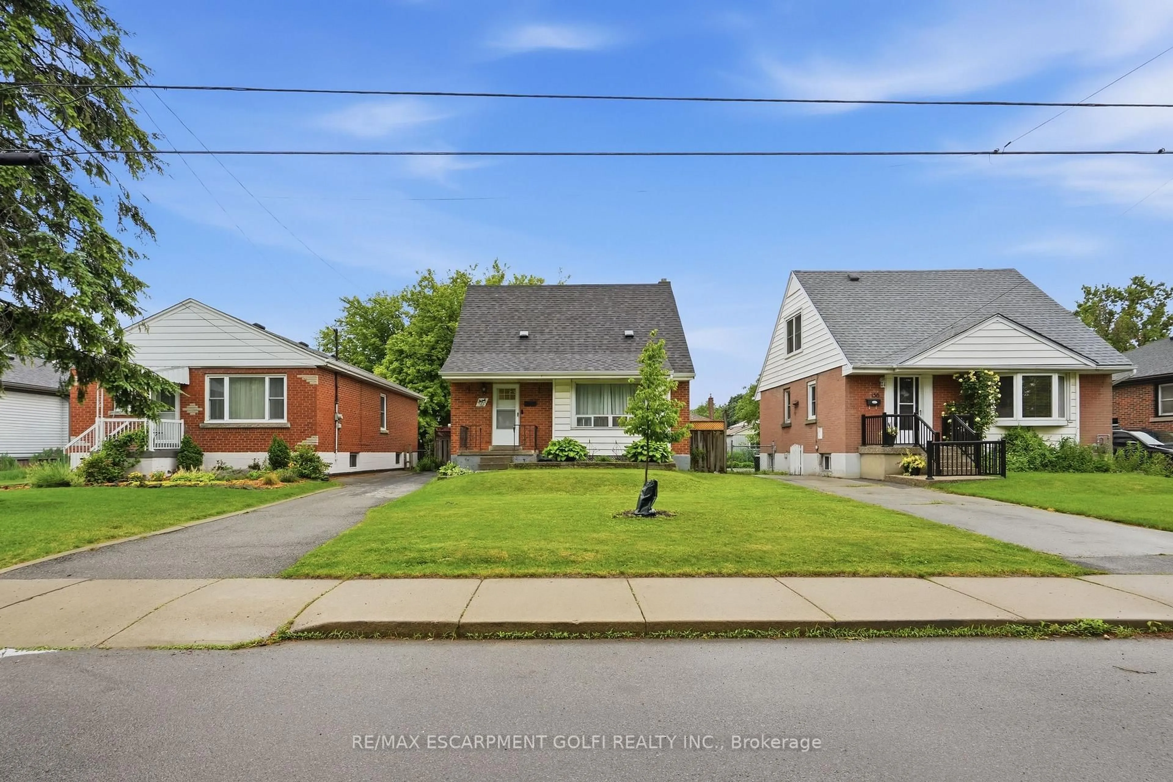 Unknown for 160 East 36th St, Hamilton Ontario L8V 3Z4