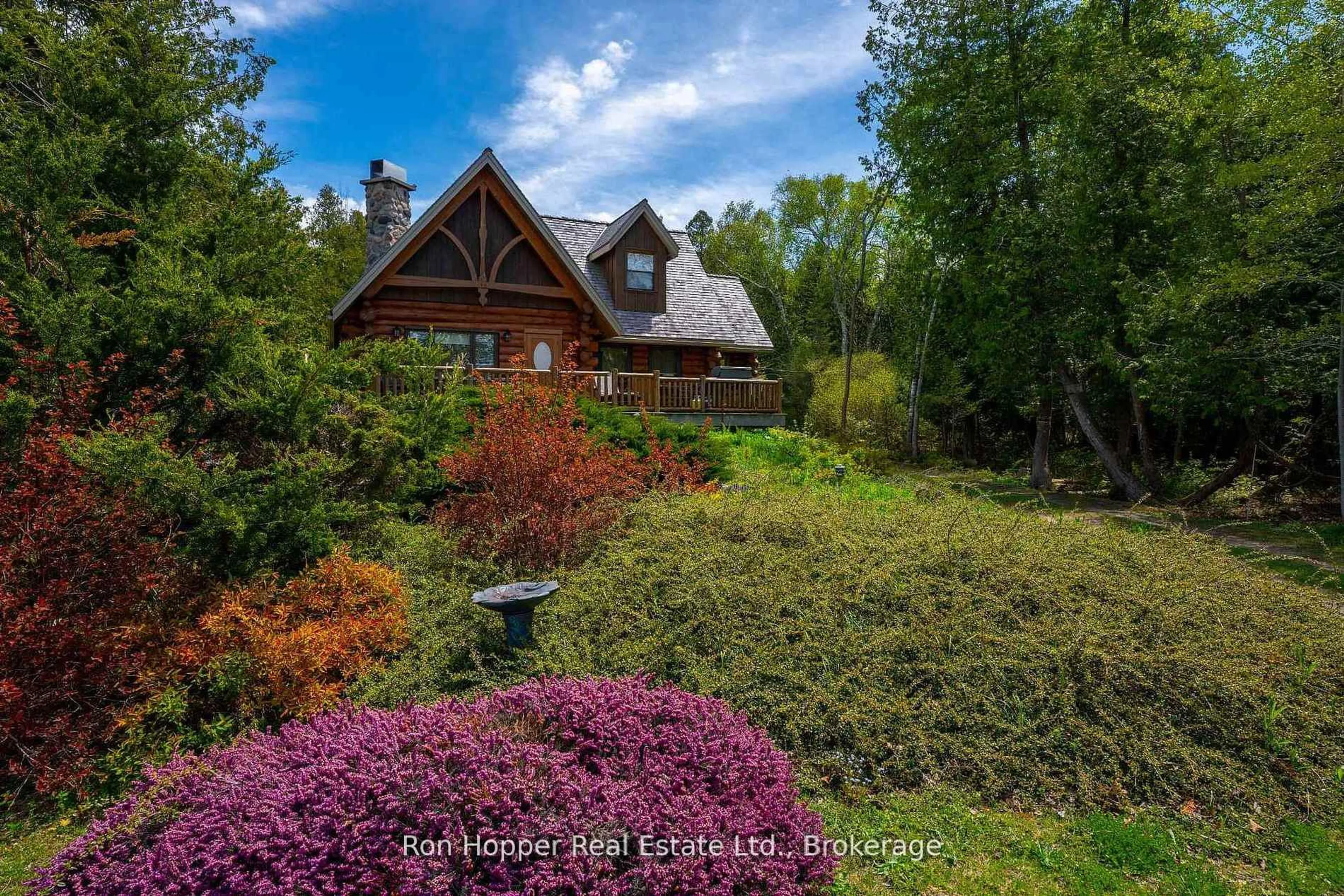 A pic from outside/outdoor area/front of a property/back of a property/a pic from drone, unknown for 31 Richardson Rd, Kincardine Ontario N0H 2C5