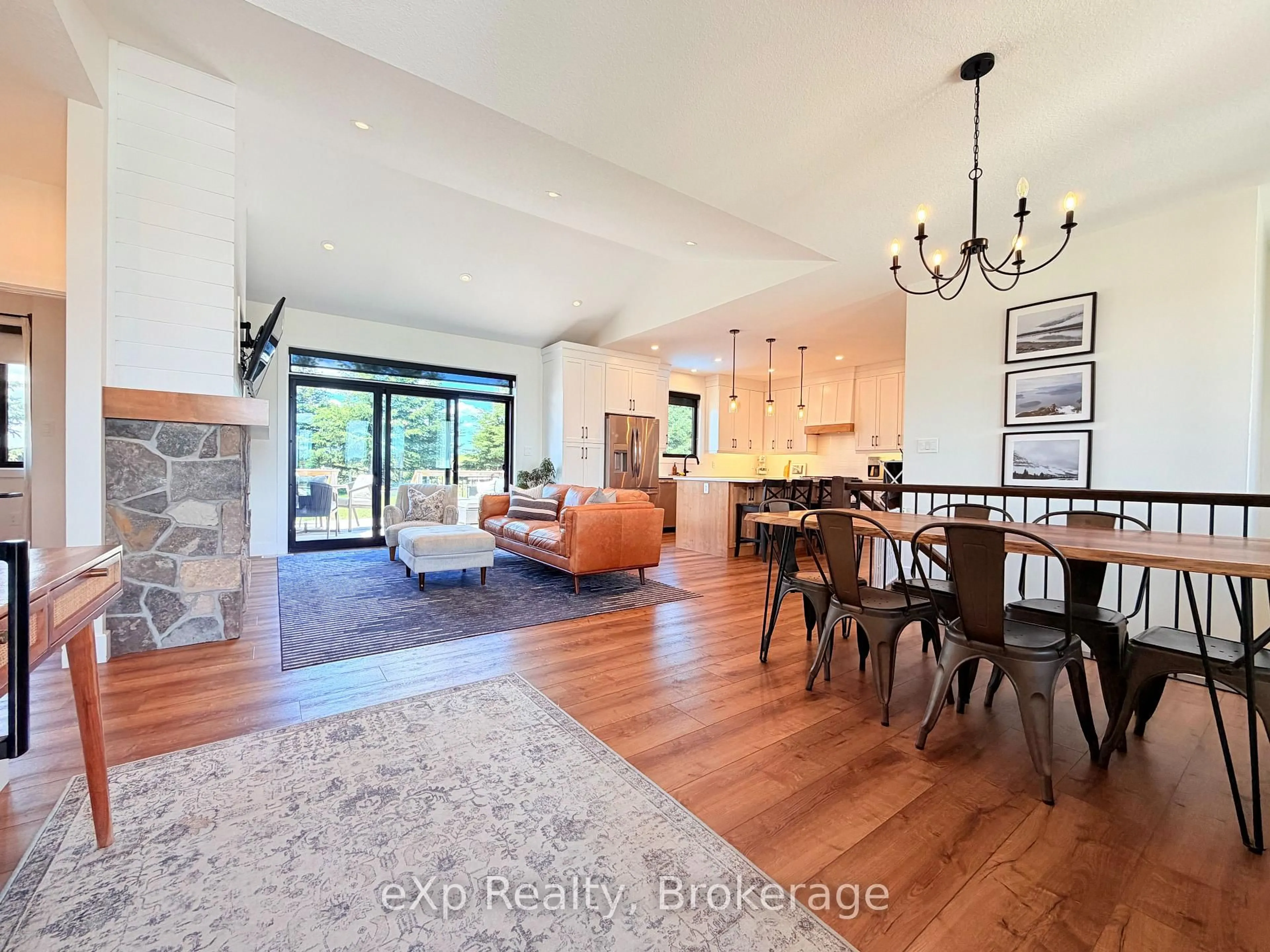 Open concept kitchen, unknown for 21 Devinwood Ave, Brockton Ontario N0G 2V0