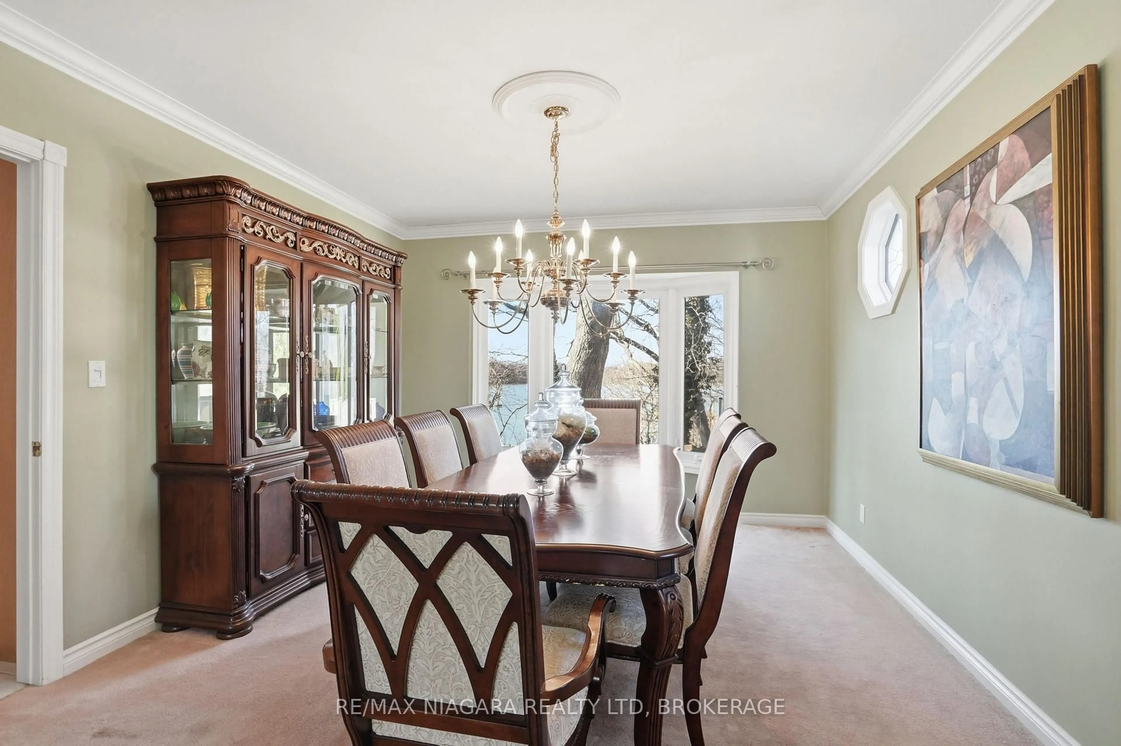 Dining room, ceramic/tile floor for 50 Henley Dr, St. Catharines Ontario L2N 4A9