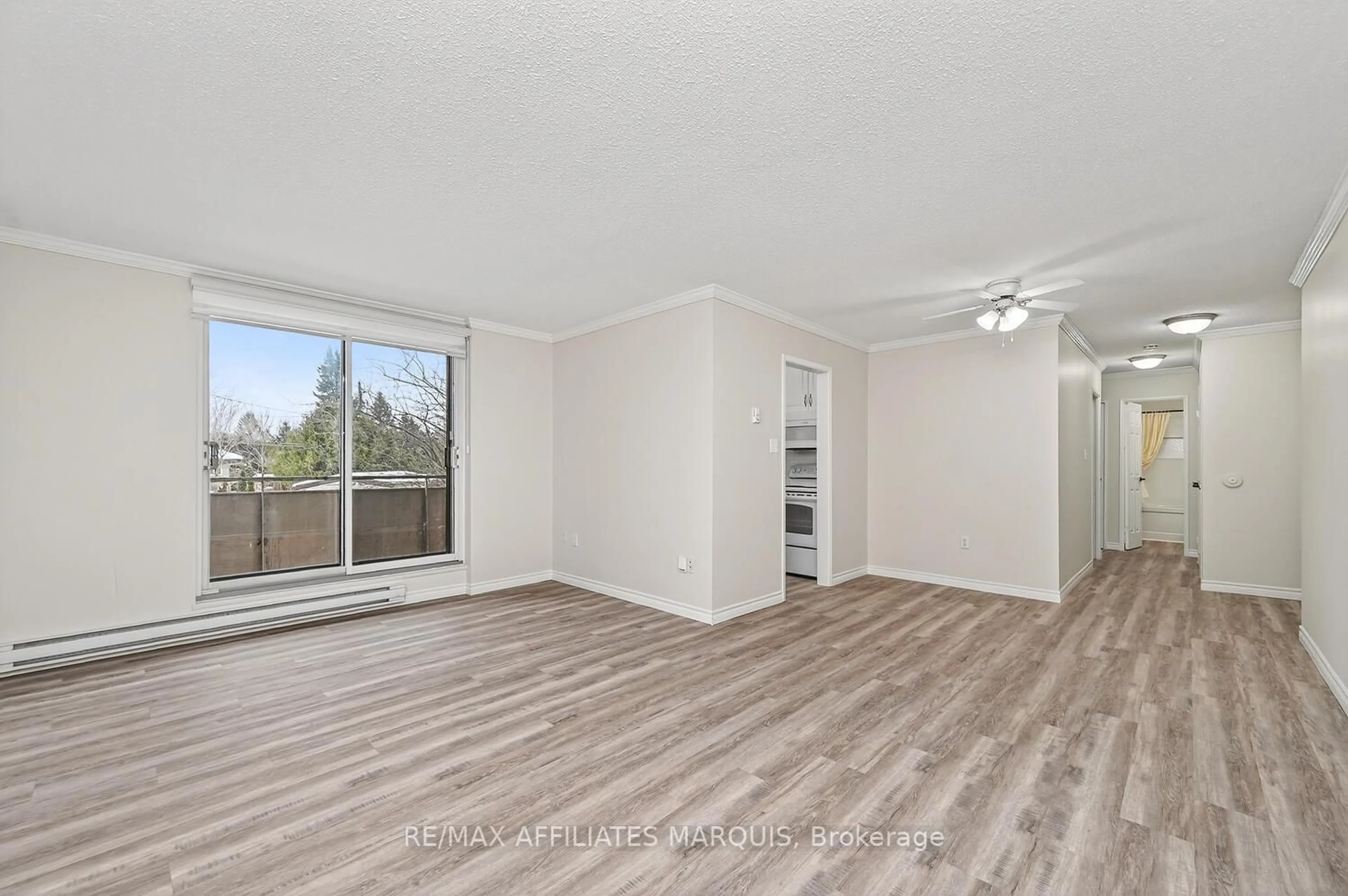 A pic of a room for 41 Sunset Blvd #204, Perth Ontario K7H 3H8