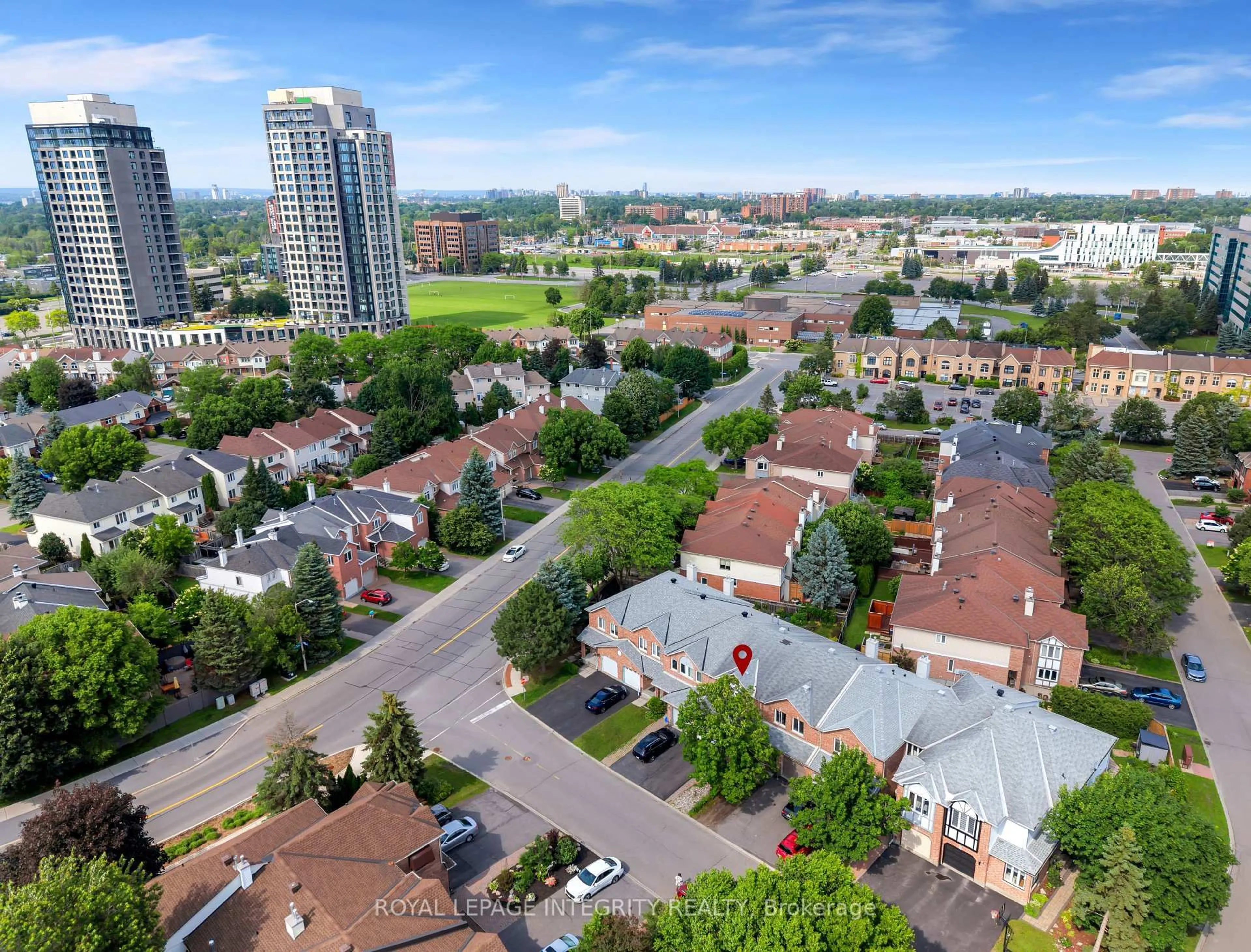 A pic from outside/outdoor area/front of a property/back of a property/a pic from drone, city buildings view from balcony for 7 Westpointe Cres, Ottawa Ontario K2G 5Z1